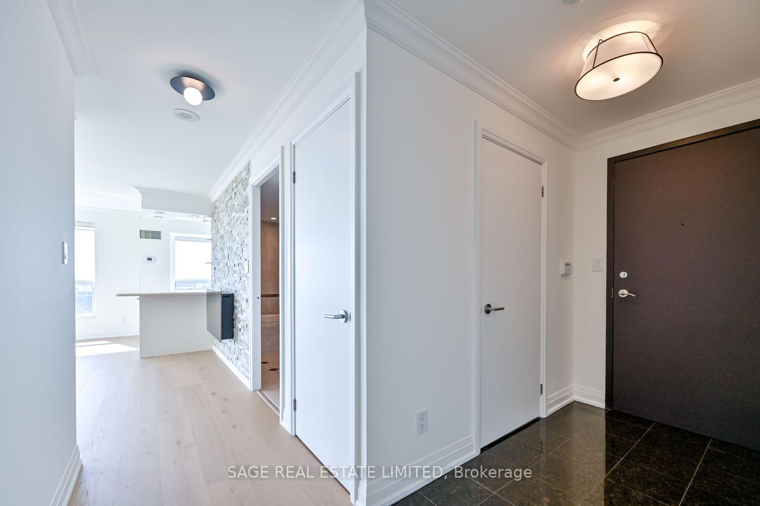 Photo 3 of Unit 1114, 410 Queens Quay W, Toronto, Waterfront Communities — HOMEH