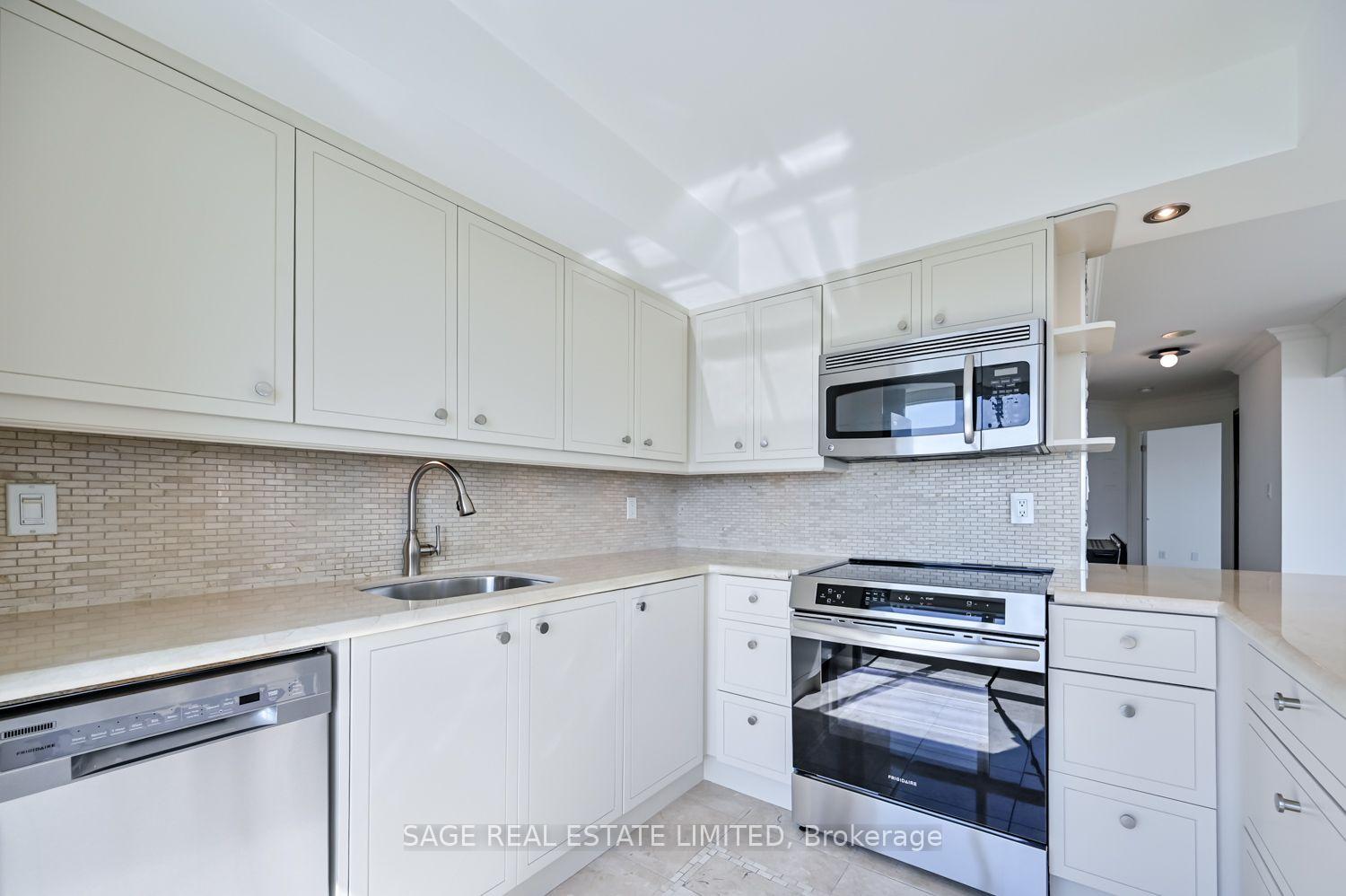 Photo 8 of Unit 1114, 410 Queens Quay W, Toronto, Waterfront Communities — HOMEH