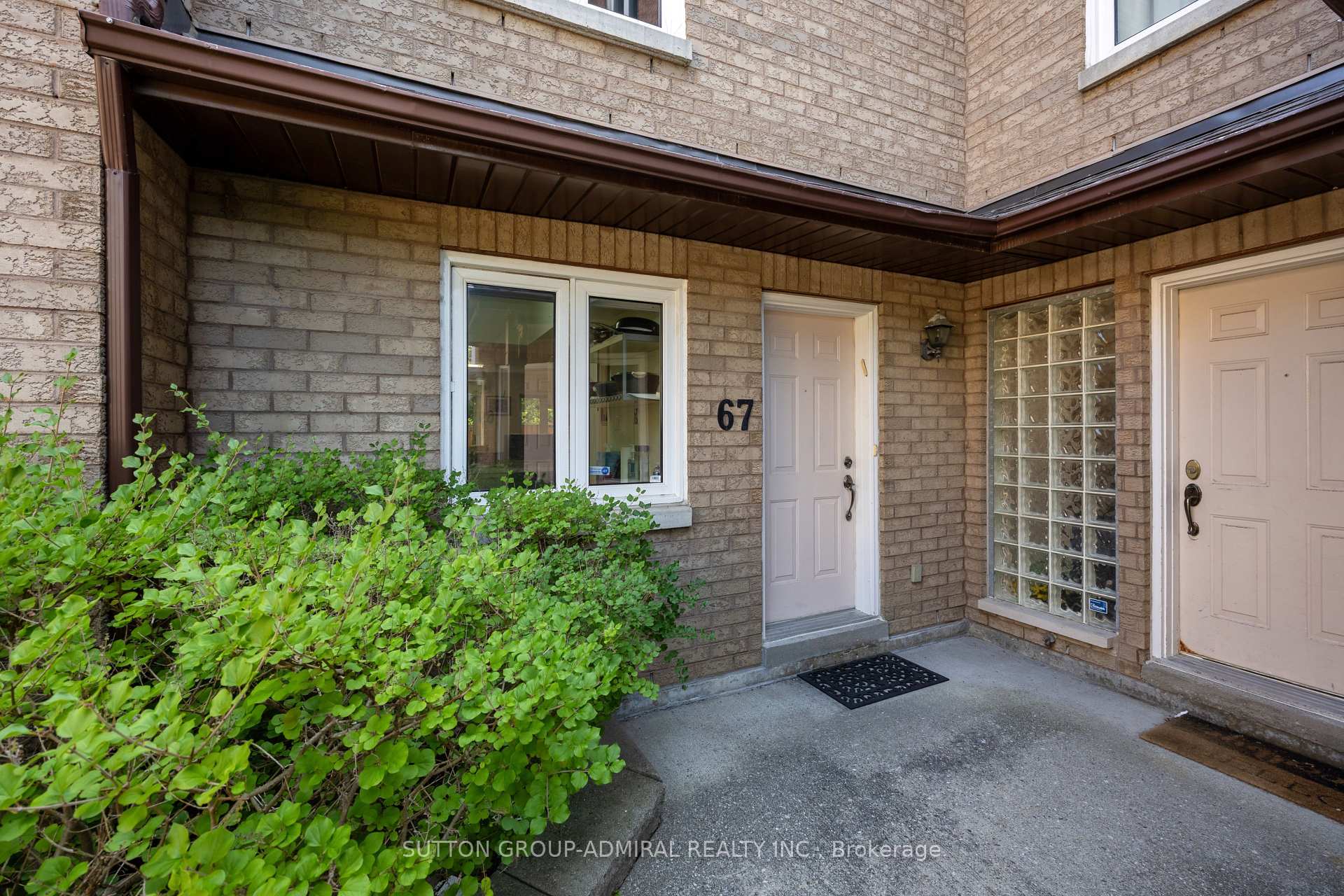 Photo 2 of Unit 67, 735 New Westminster Drive, Vaughan, Brownridge — HOMEH