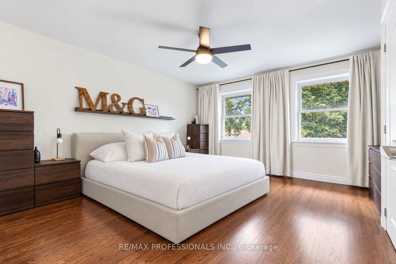 Photo 19 of 37 Birchleaf Crescent, Etobicoke, Willowridge-Martingrove-Richview — HOMEH