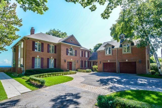 Photo of 16 Ennisclare Drive W