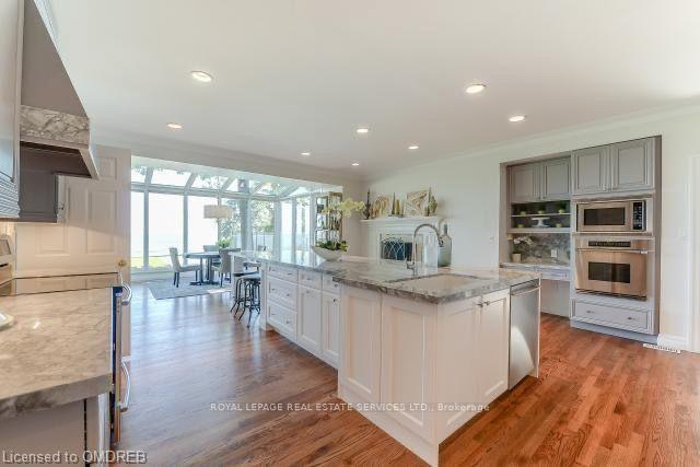 Photo 5 of 16 Ennisclare Drive W, Oakville, Morrison — HOMEH
