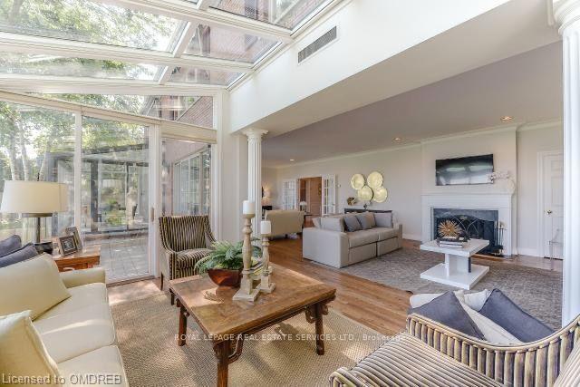 Photo 12 of 16 Ennisclare Drive W, Oakville, Morrison — HOMEH
