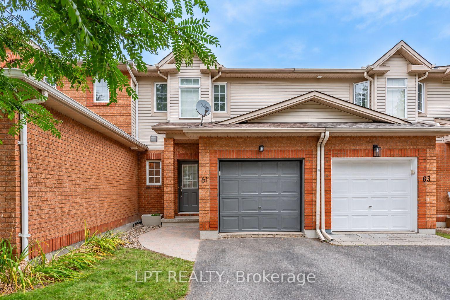 Photo 2 of 61 Tobermory Crescent, Ottawa, Kanata - Morgan's Grant/South March — HOMEH