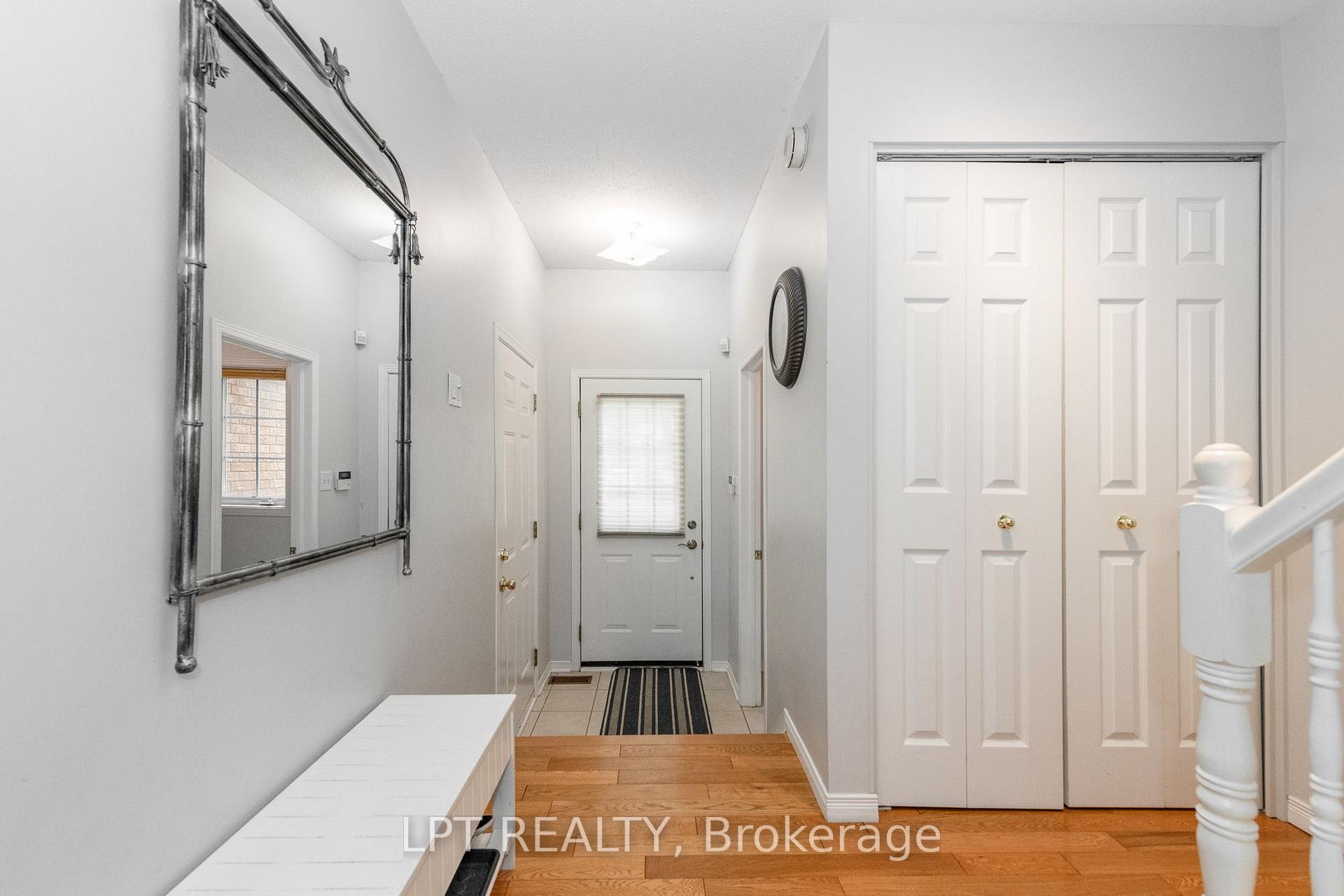 Photo 5 of 61 Tobermory Crescent, Ottawa, Kanata - Morgan's Grant/South March — HOMEH