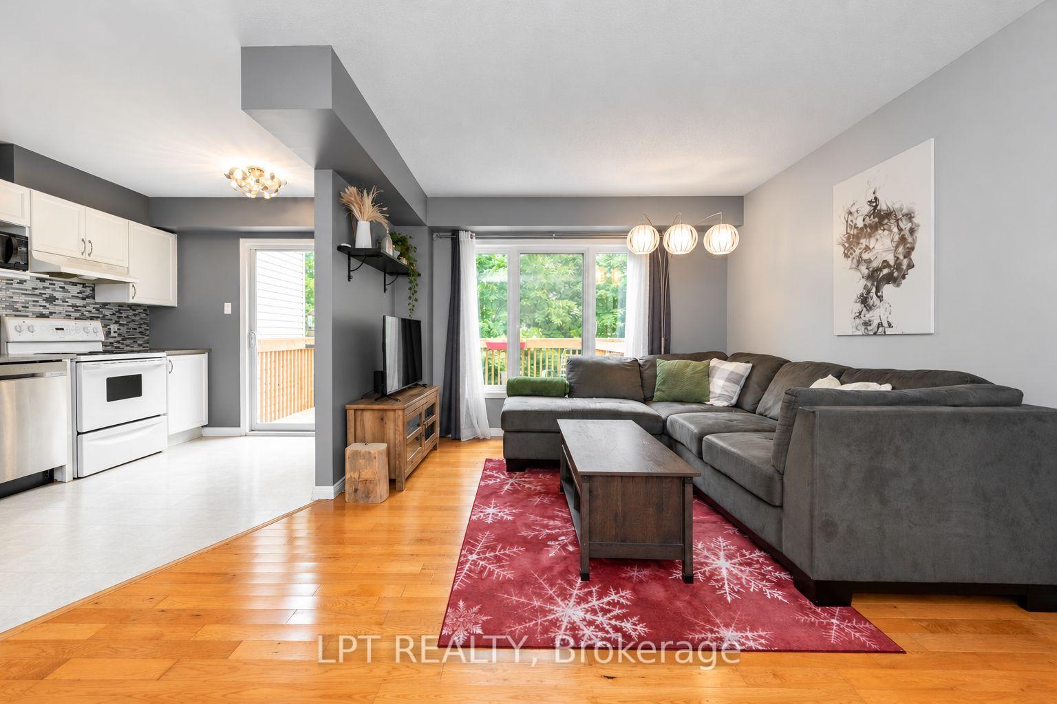 Photo 12 of 61 Tobermory Crescent, Ottawa, Kanata - Morgan's Grant/South March — HOMEH
