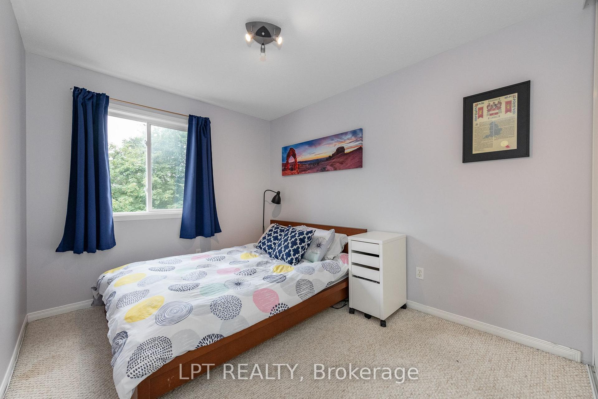 Photo 21 of 61 Tobermory Crescent, Ottawa, Kanata - Morgan's Grant/South March — HOMEH