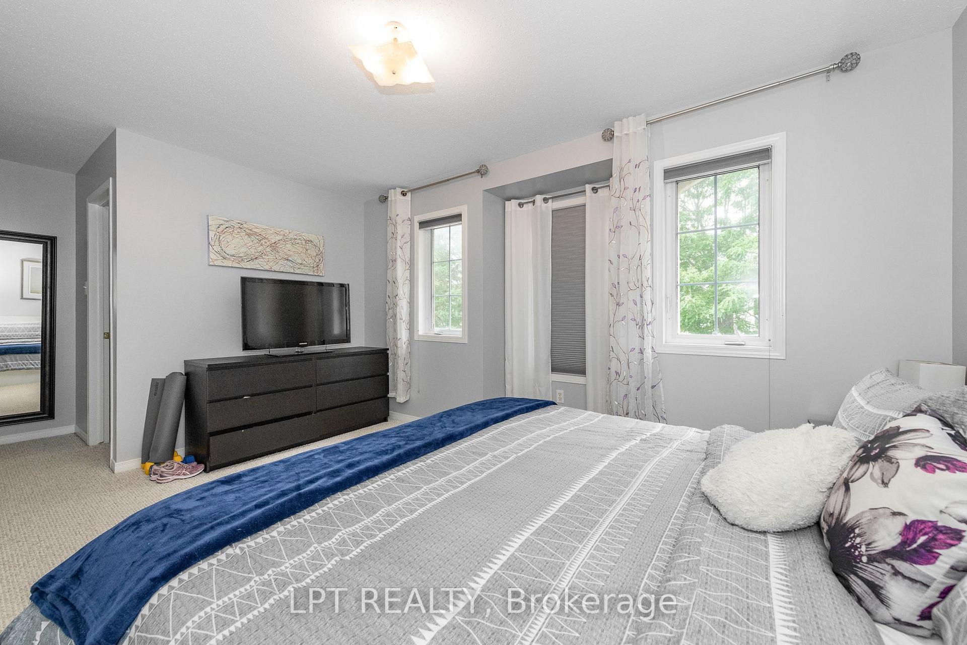 Photo 25 of 61 Tobermory Crescent, Ottawa, Kanata - Morgan's Grant/South March — HOMEH