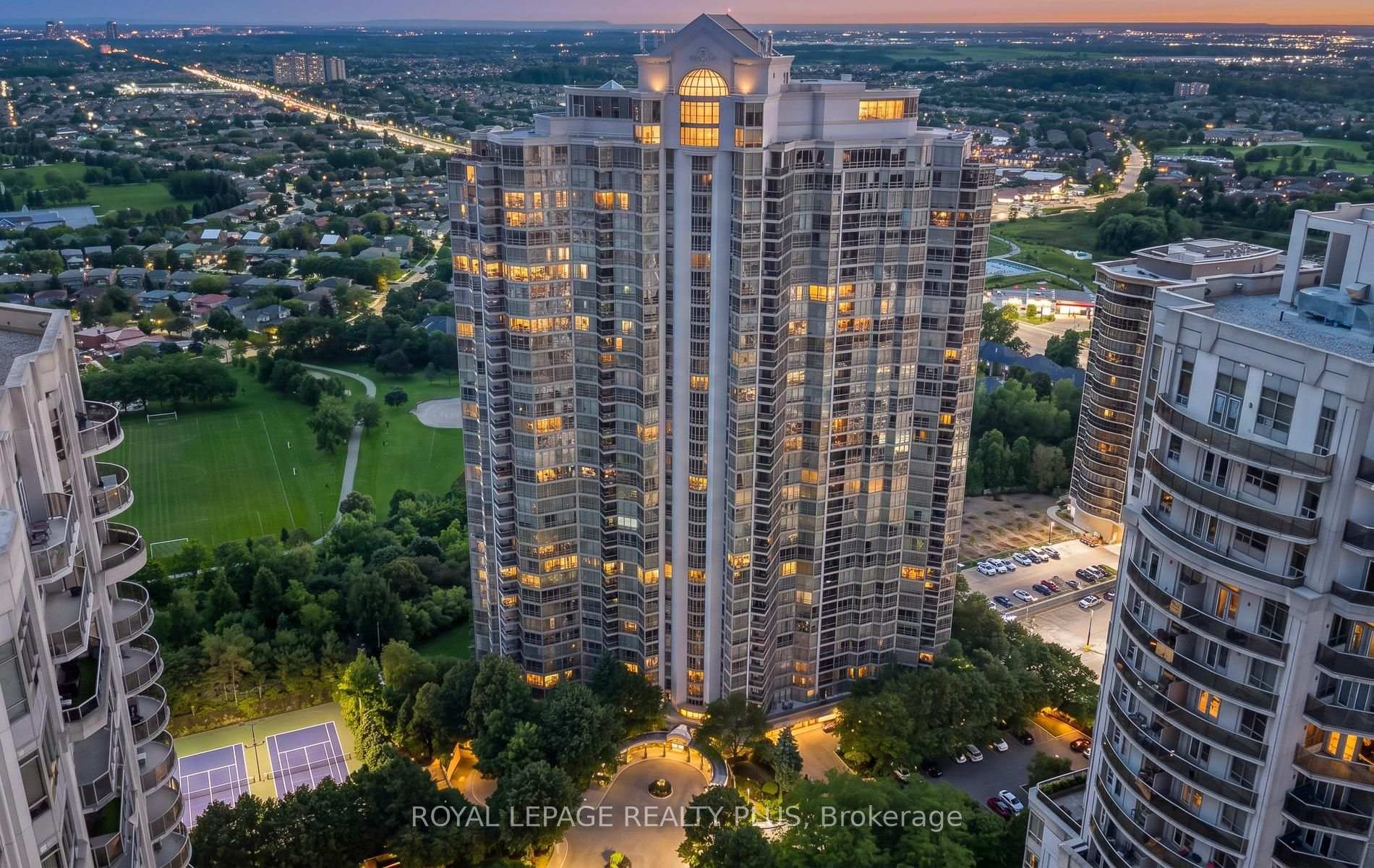 Photo of Unit 1908, 45 Kingsbridge Garden Circle