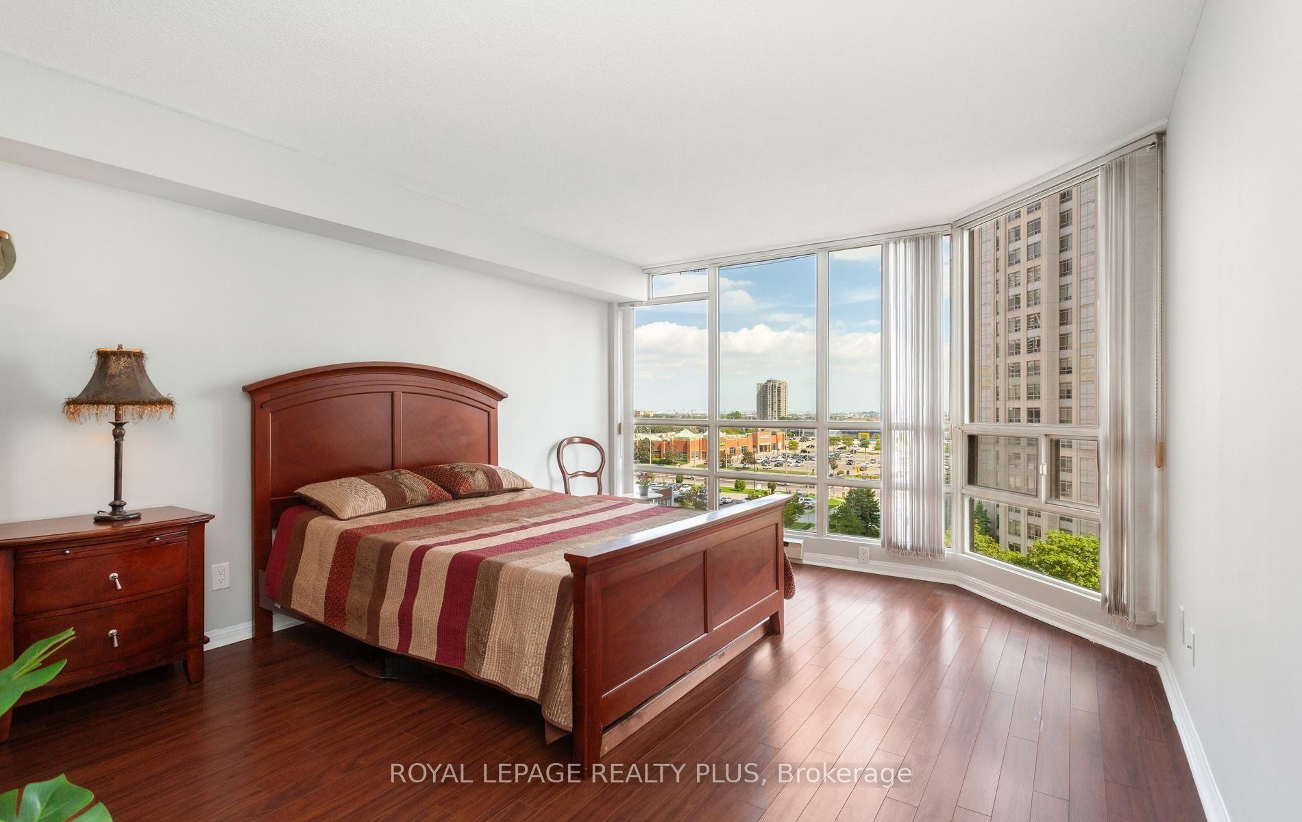 Photo 19 of Unit 1908, 45 Kingsbridge Garden Circle, Mississauga, Hurontario — HOMEH