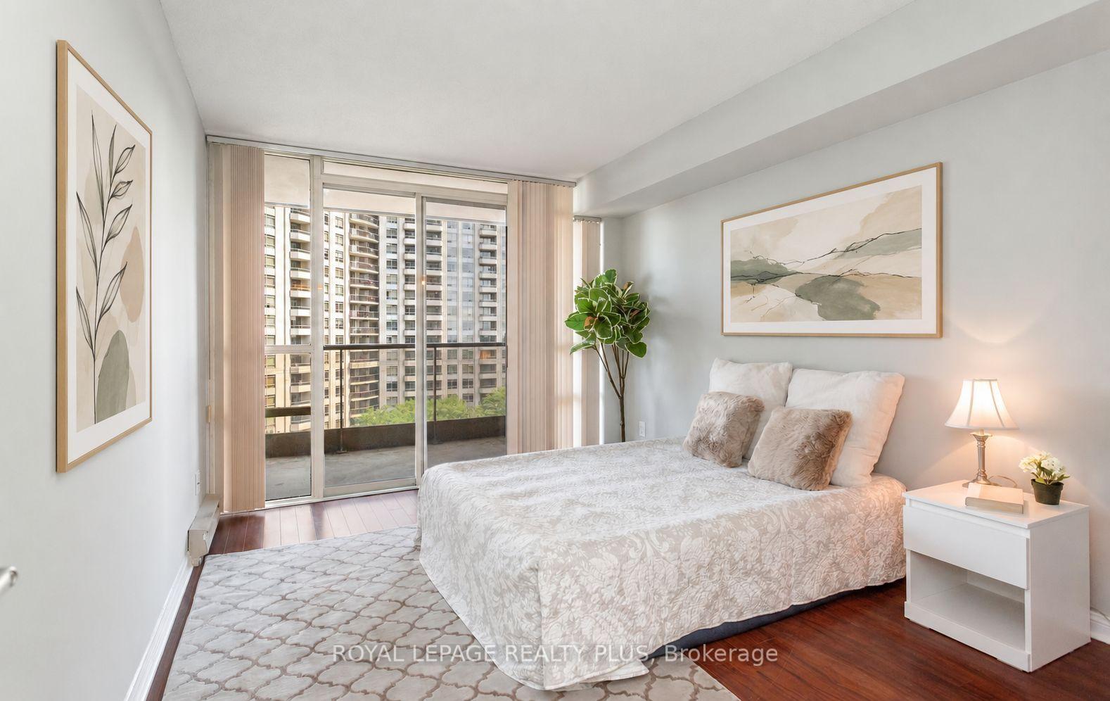 Photo 25 of Unit 1908, 45 Kingsbridge Garden Circle, Mississauga, Hurontario — HOMEH