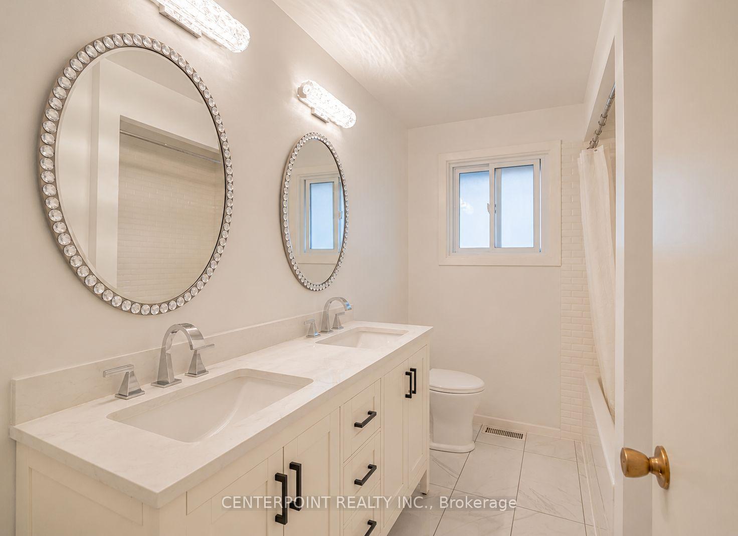 Photo 17 of 7 Elliott Avenue, Etobicoke, Kingsway South — HOMEH