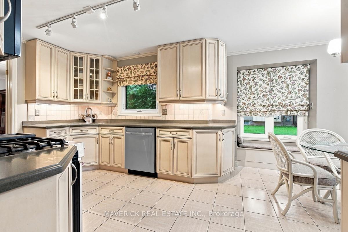 Photo 8 of Unit 49, 163 Pine Valley Drive, London, South M — HOMEH
