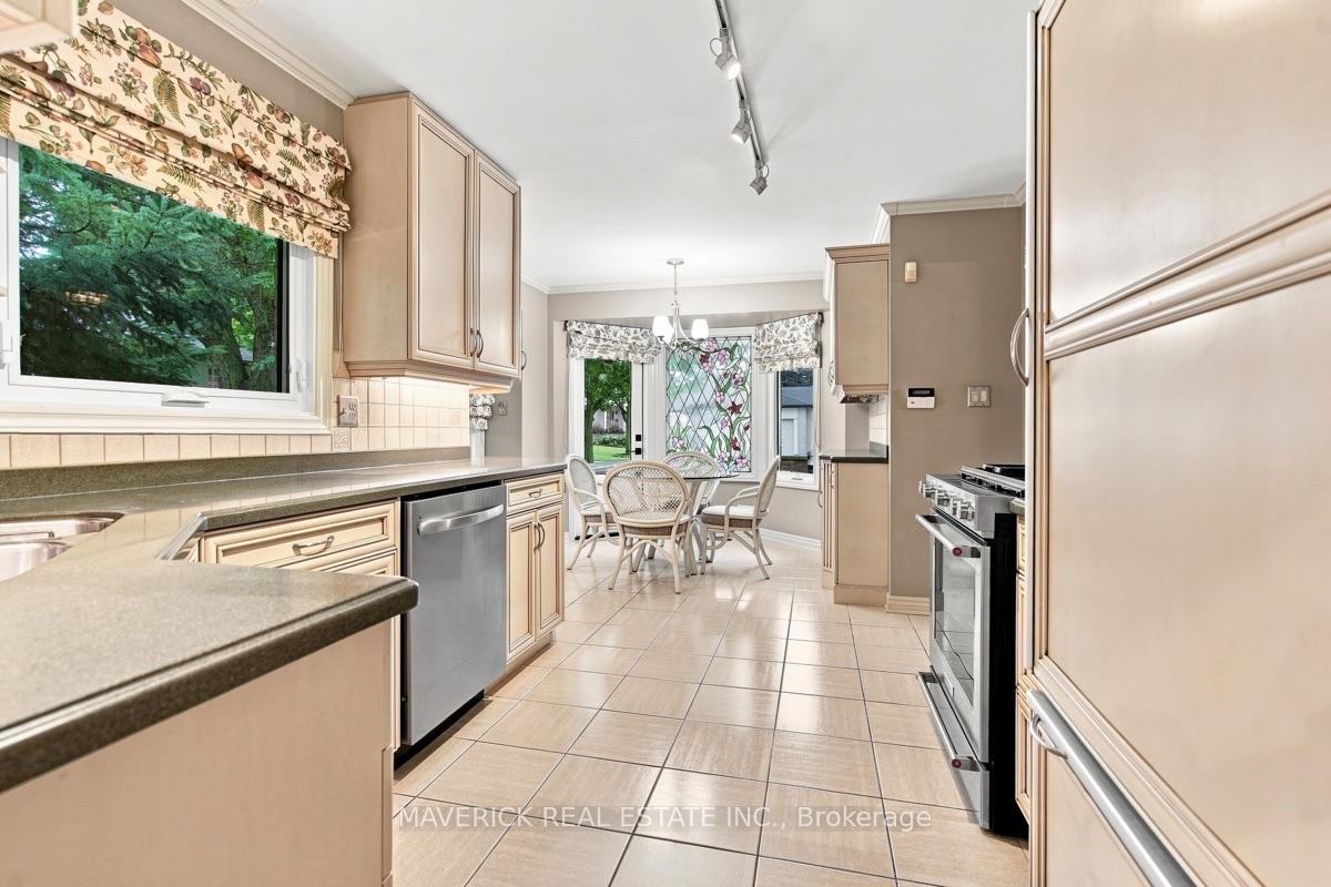 Photo 9 of Unit 49, 163 Pine Valley Drive, London, South M — HOMEH