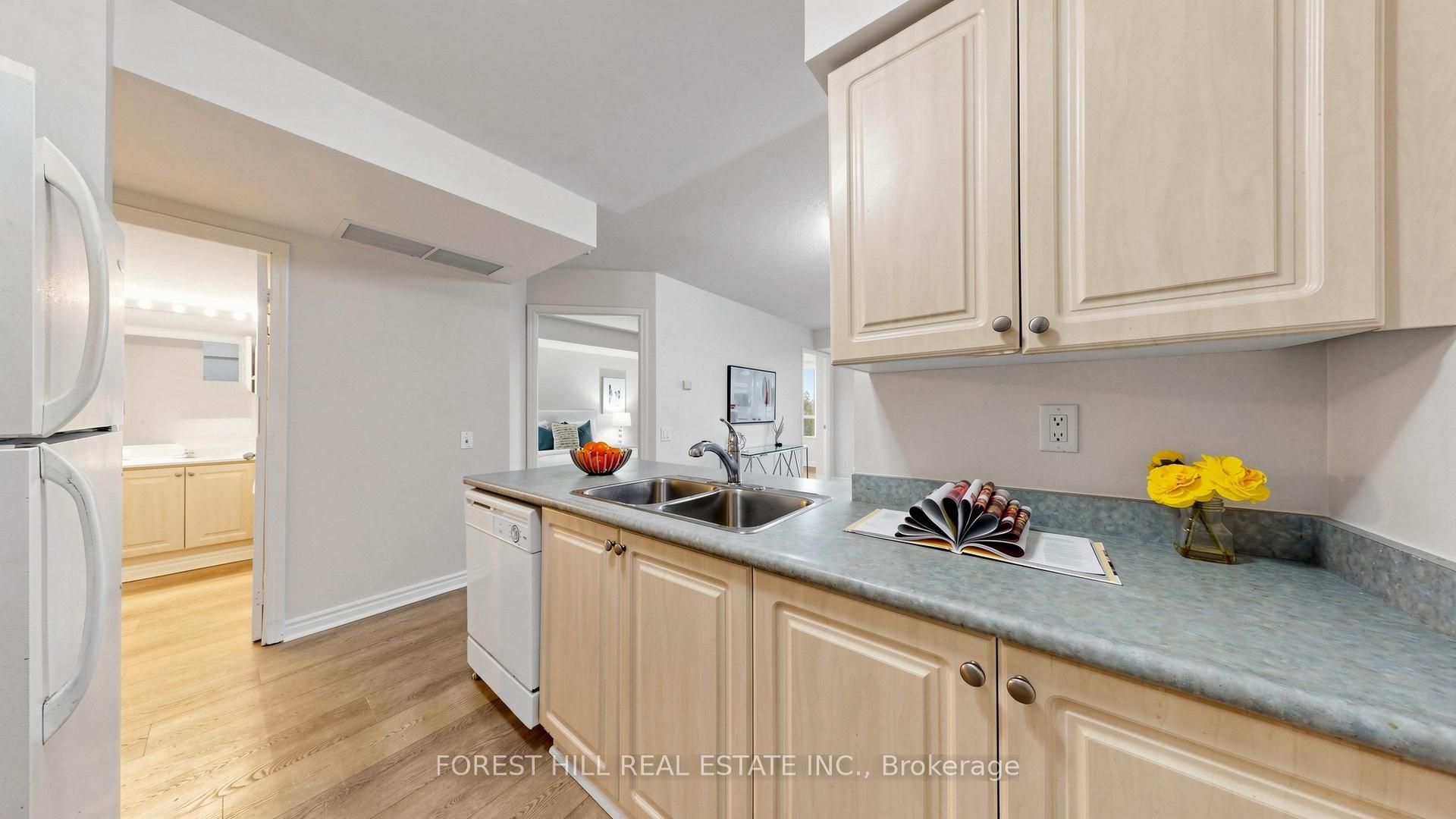 Photo 7 of Unit 703, 153 Beecroft Road, North York, Lansing-Westgate — HOMEH