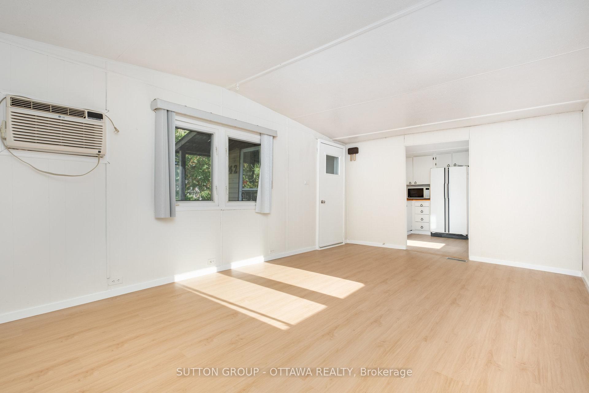 Photo 4 of Unit 42, 7481 Mitch Owens Road, Ottawa, Leitrim — HOMEH