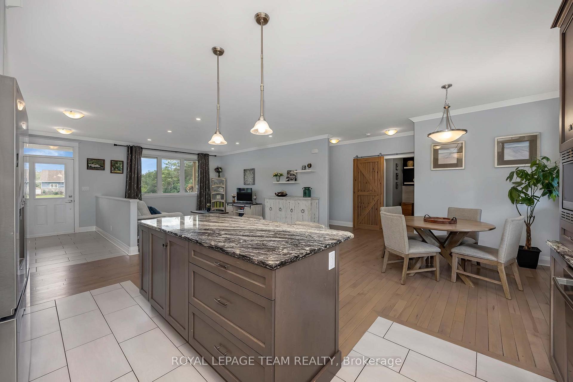 Photo 12 of 101 Stirling Crescent, North Grenville, North Grenville Twp (Kemptville East) — HOMEH