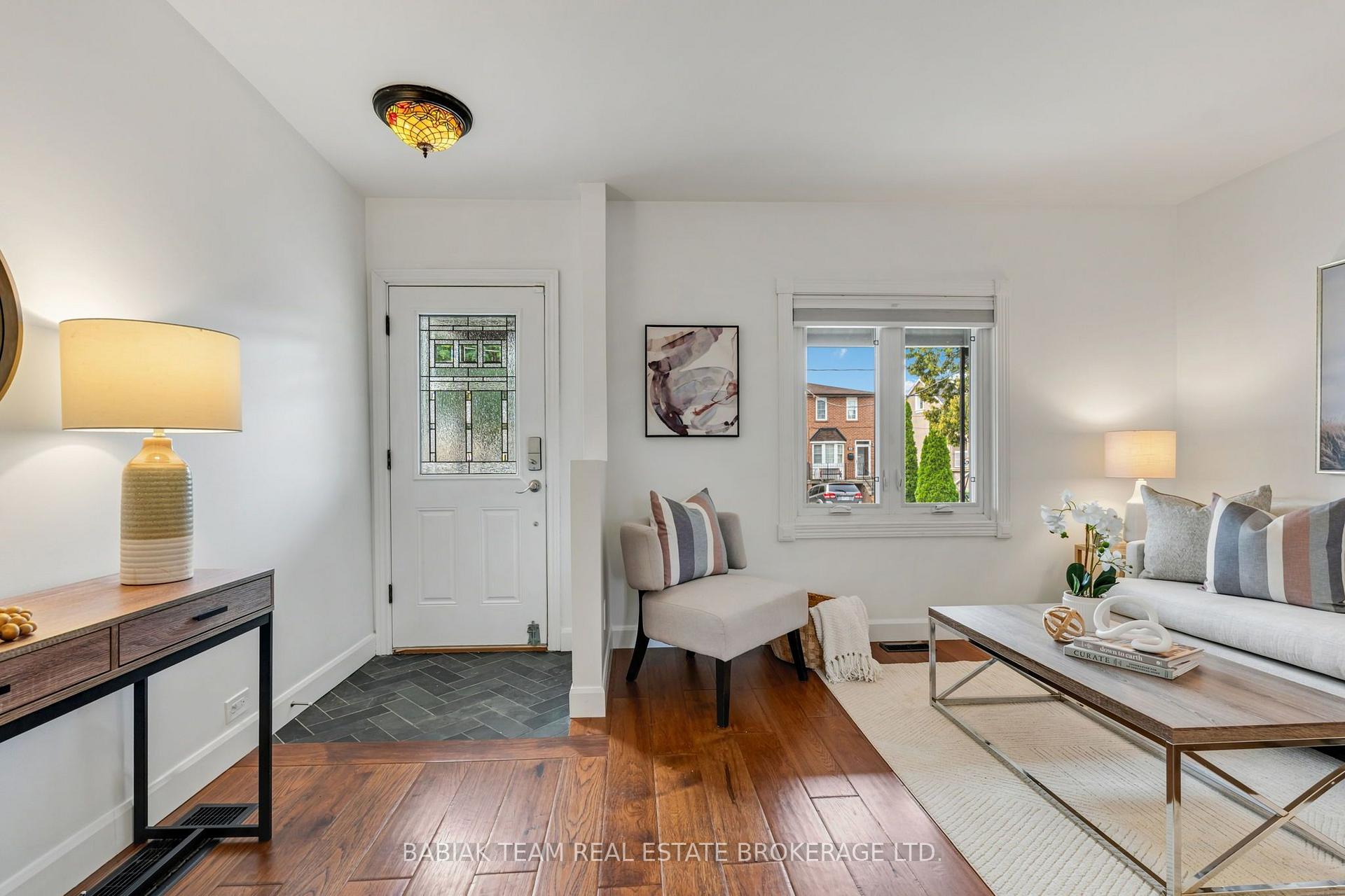 Photo 4 of 57 Avon Avenue, Toronto, Rockcliffe-Smythe — HOMEH