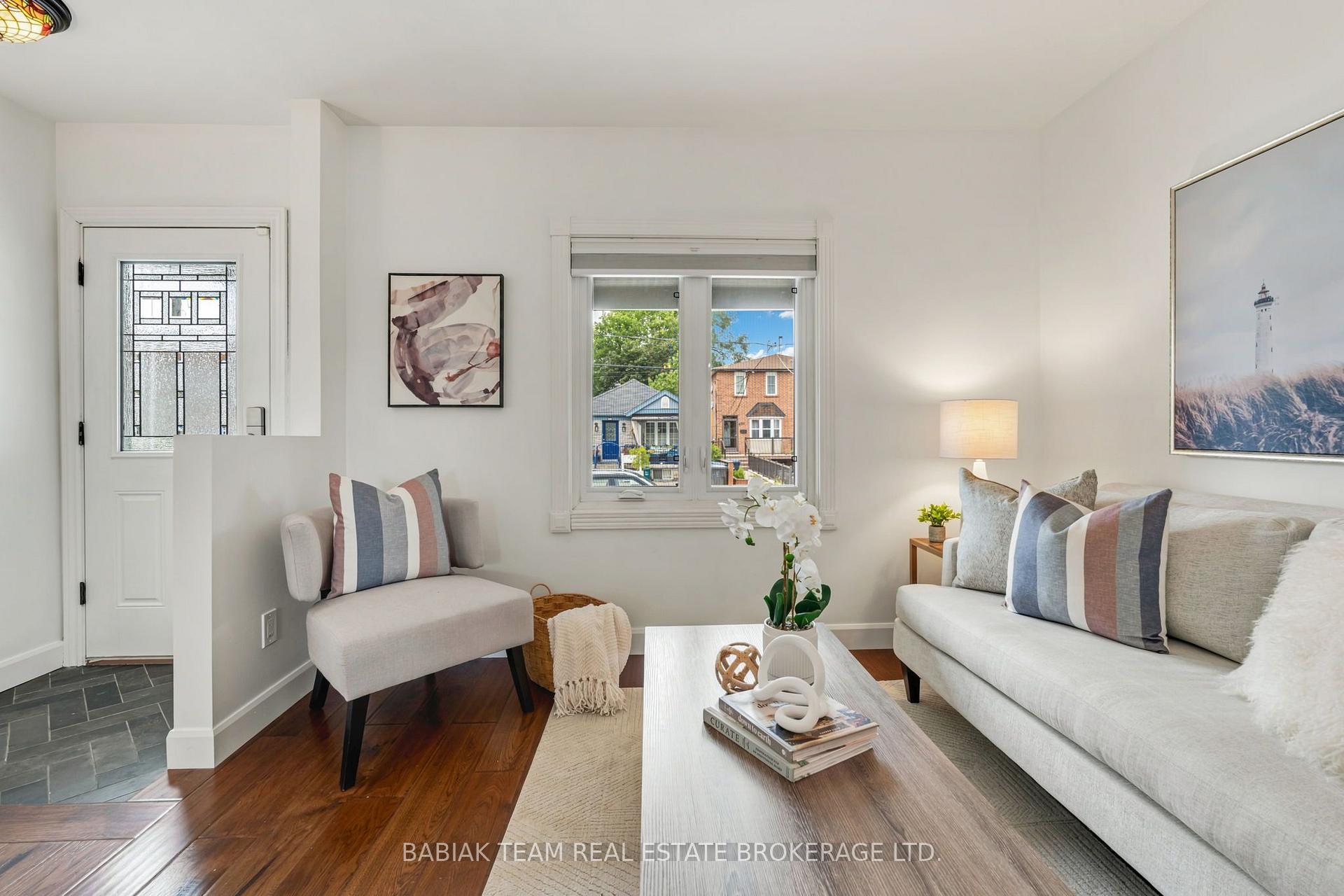Photo 8 of 57 Avon Avenue, Toronto, Rockcliffe-Smythe — HOMEH
