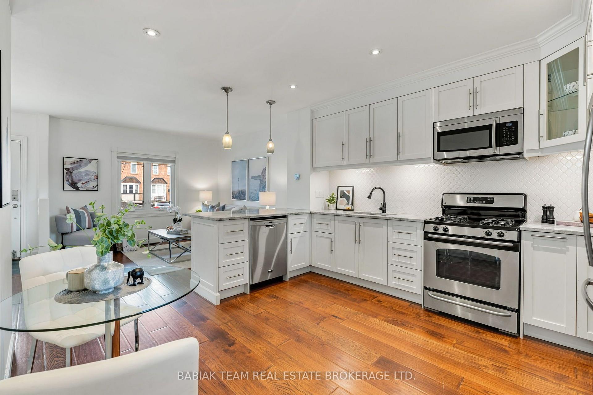 Photo 13 of 57 Avon Avenue, Toronto, Rockcliffe-Smythe — HOMEH