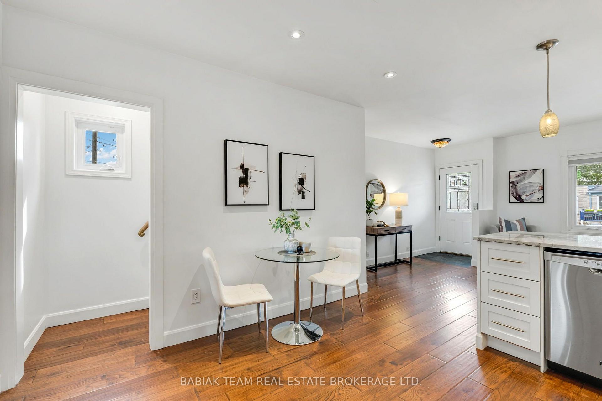 Photo 15 of 57 Avon Avenue, Toronto, Rockcliffe-Smythe — HOMEH