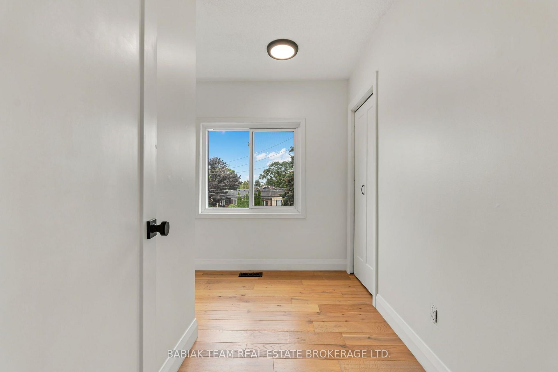 Photo 22 of 57 Avon Avenue, Toronto, Rockcliffe-Smythe — HOMEH