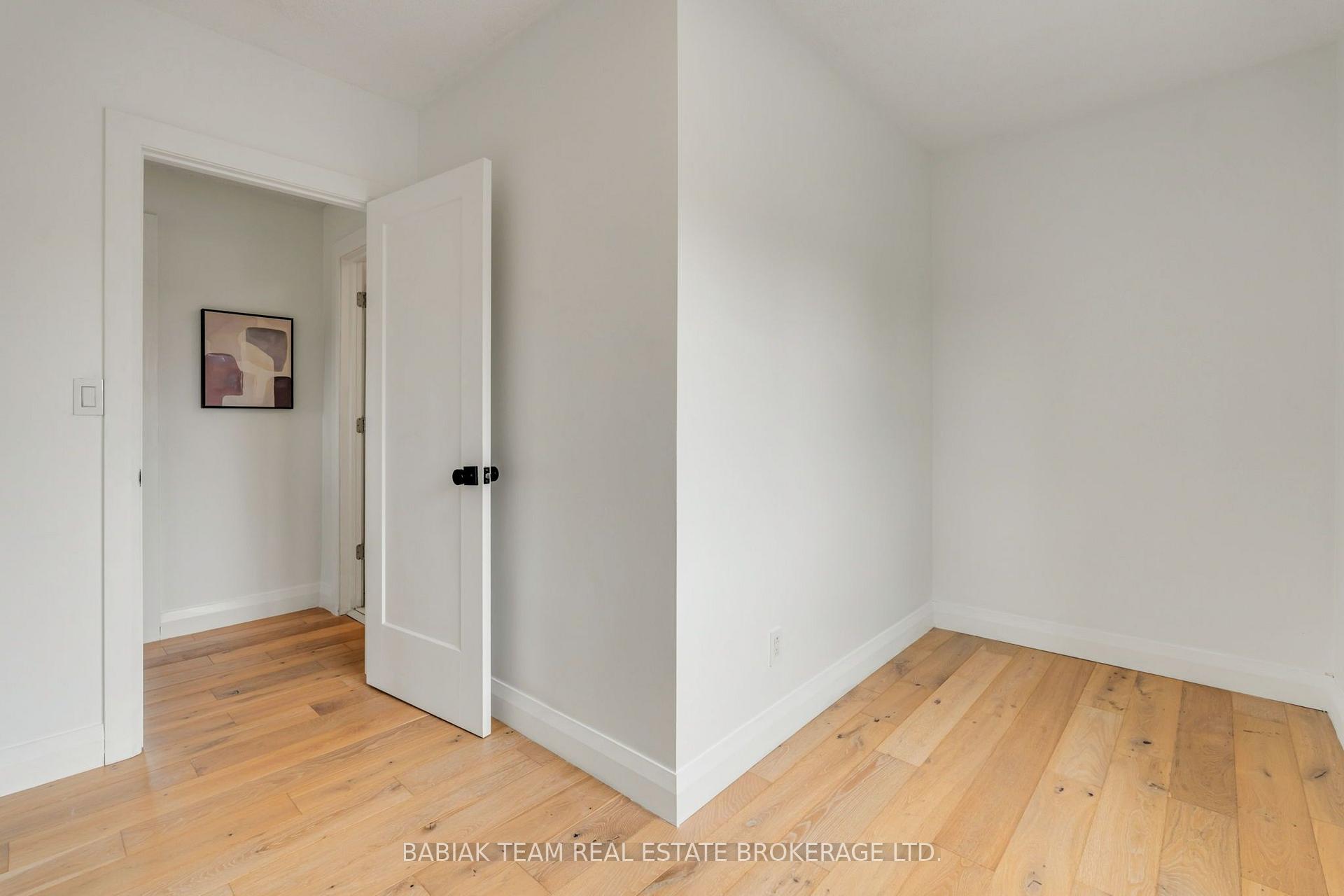 Photo 24 of 57 Avon Avenue, Toronto, Rockcliffe-Smythe — HOMEH