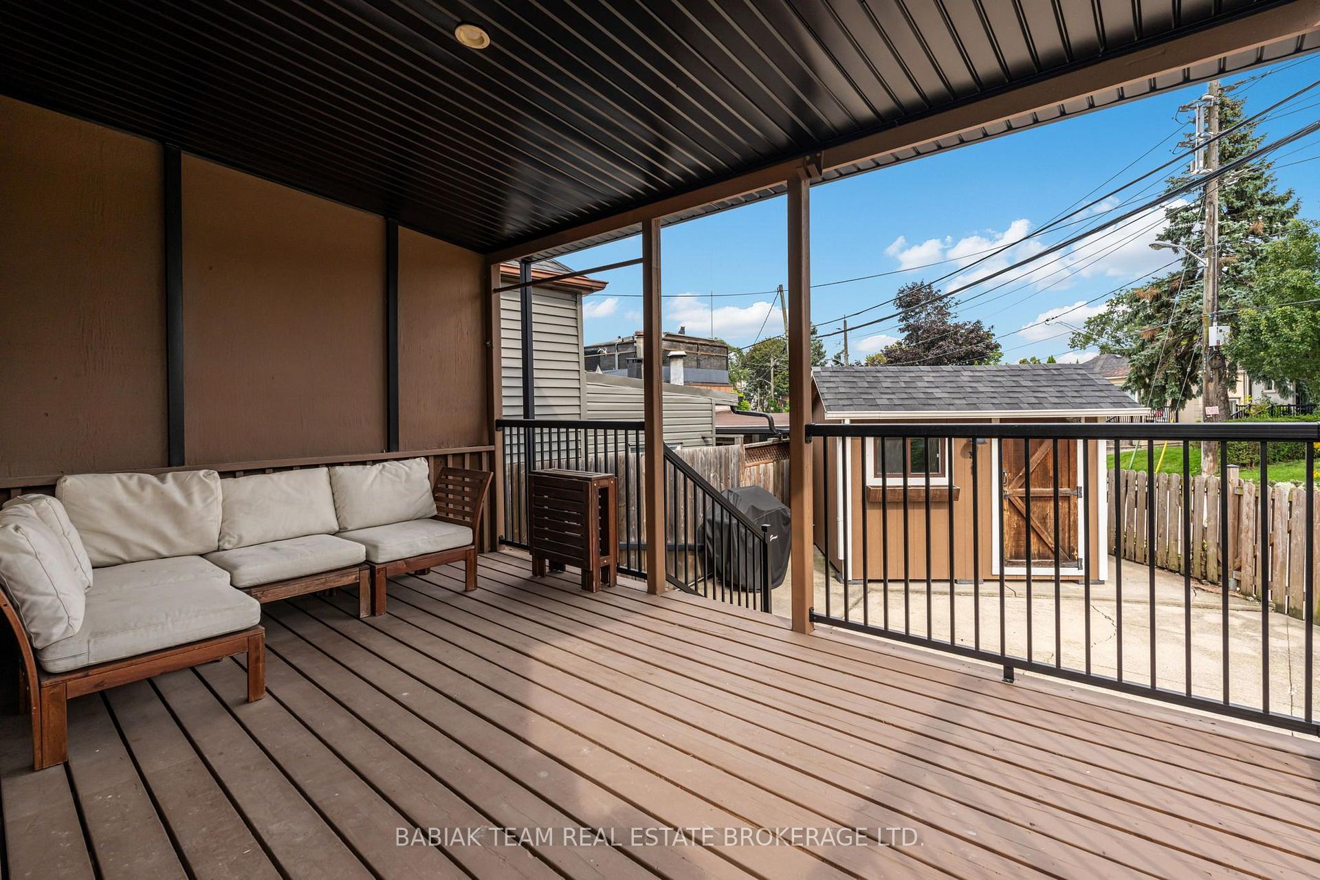 Photo 27 of 57 Avon Avenue, Toronto, Rockcliffe-Smythe — HOMEH