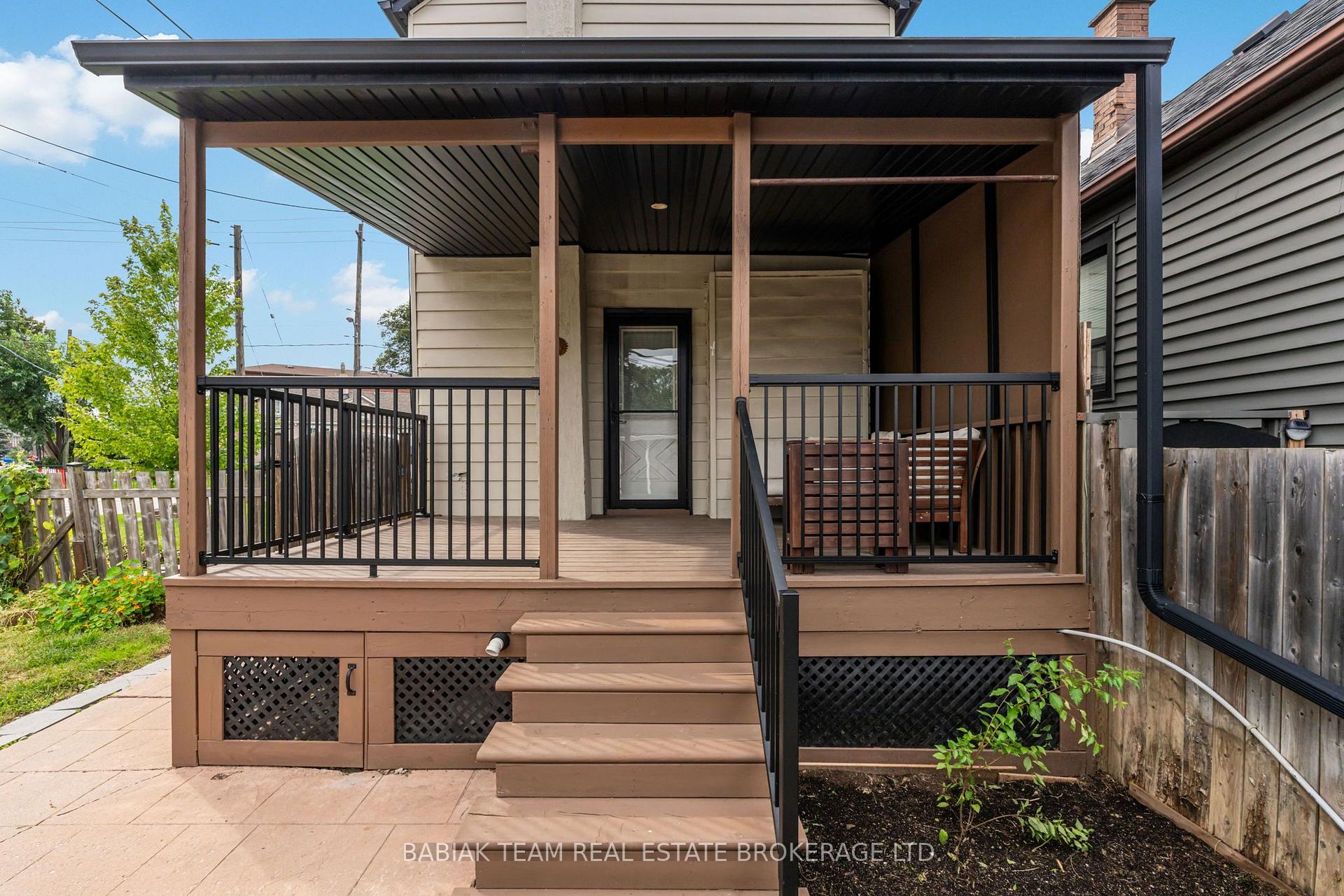 Photo 28 of 57 Avon Avenue, Toronto, Rockcliffe-Smythe — HOMEH
