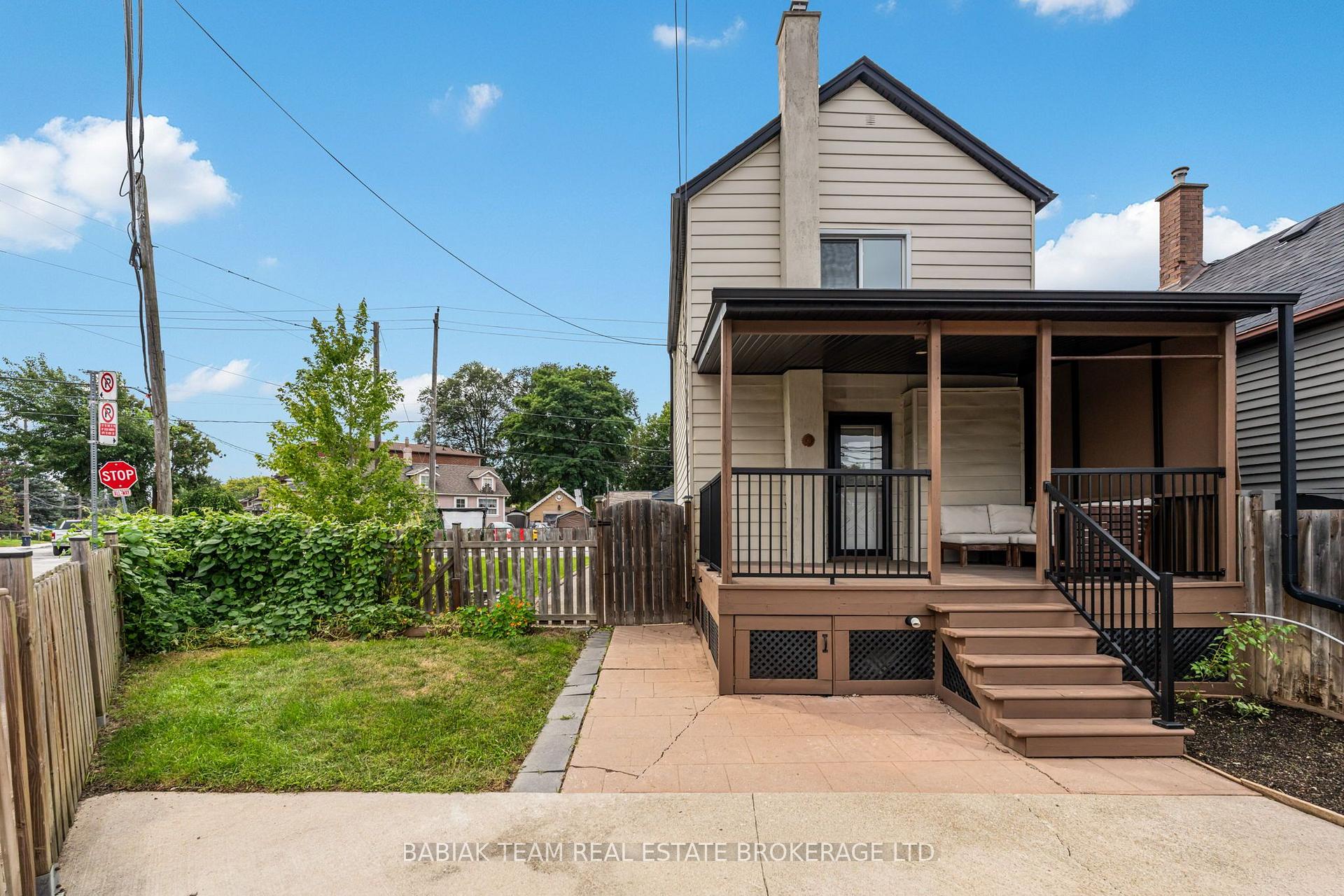 Photo 29 of 57 Avon Avenue, Toronto, Rockcliffe-Smythe — HOMEH