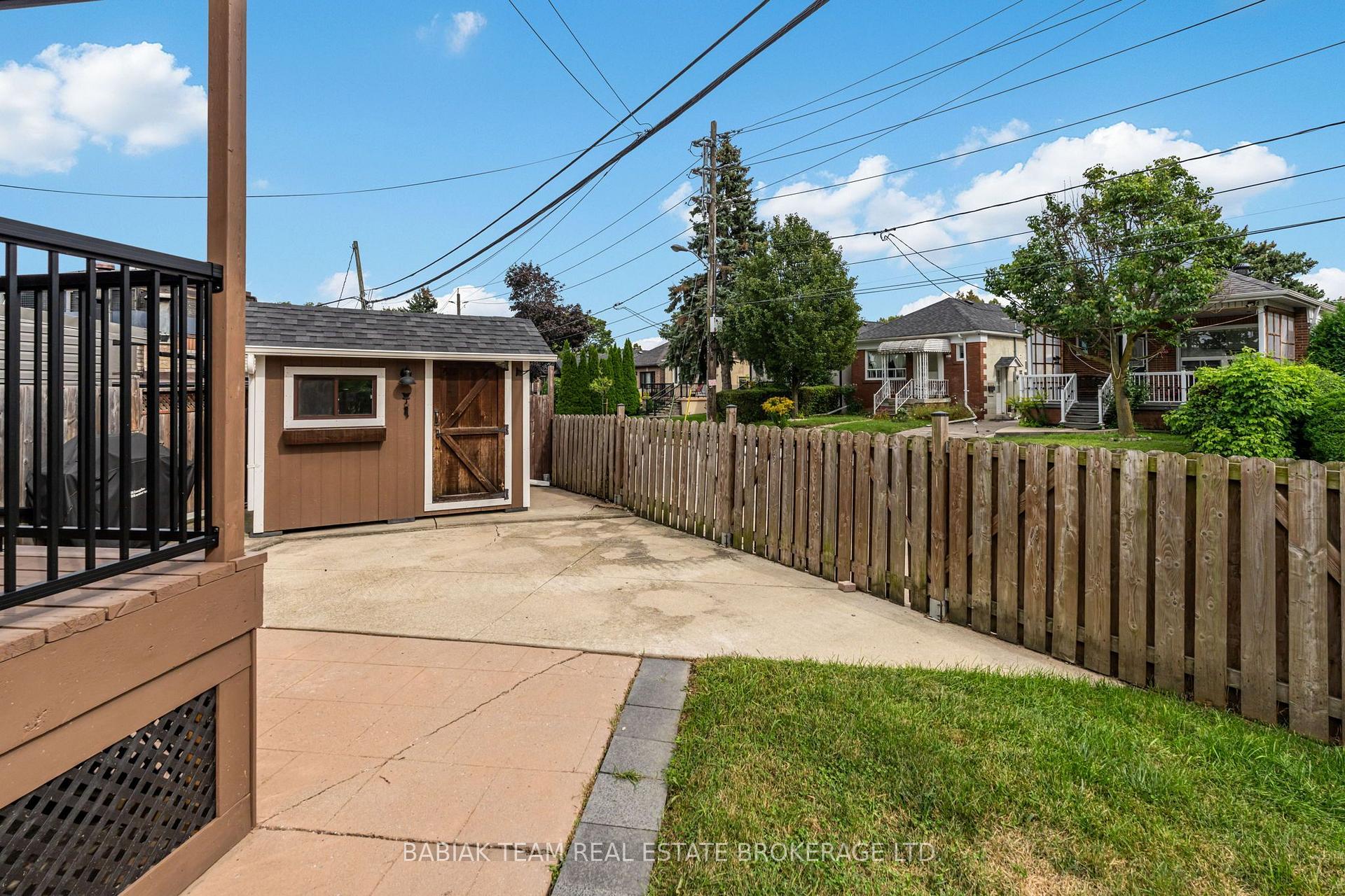Photo 30 of 57 Avon Avenue, Toronto, Rockcliffe-Smythe — HOMEH