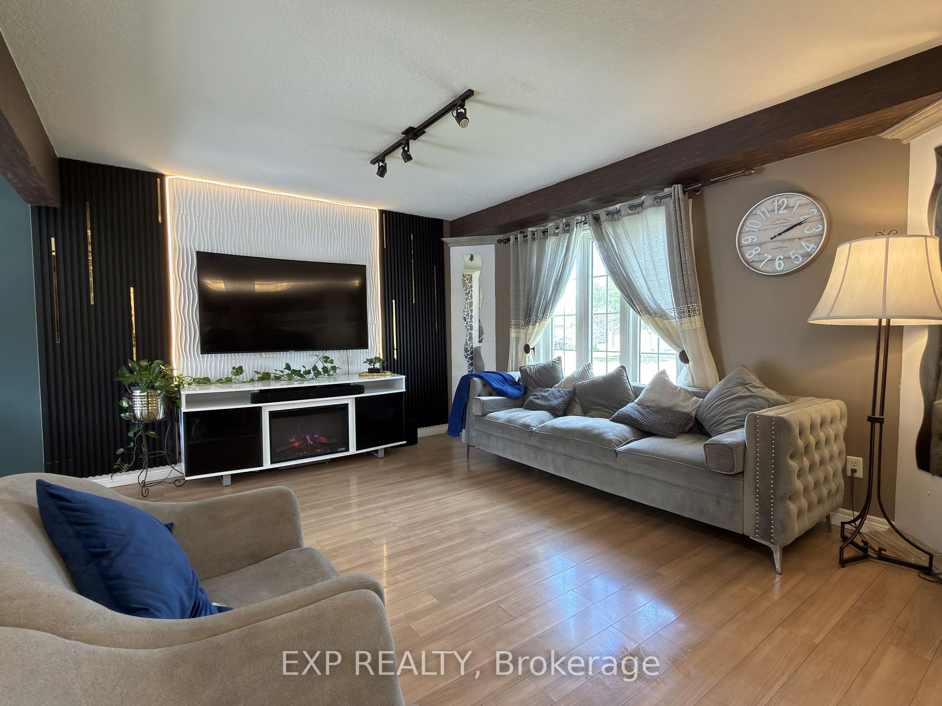 Photo 11 of 608 Highview Drive, St. Thomas — HOMEH