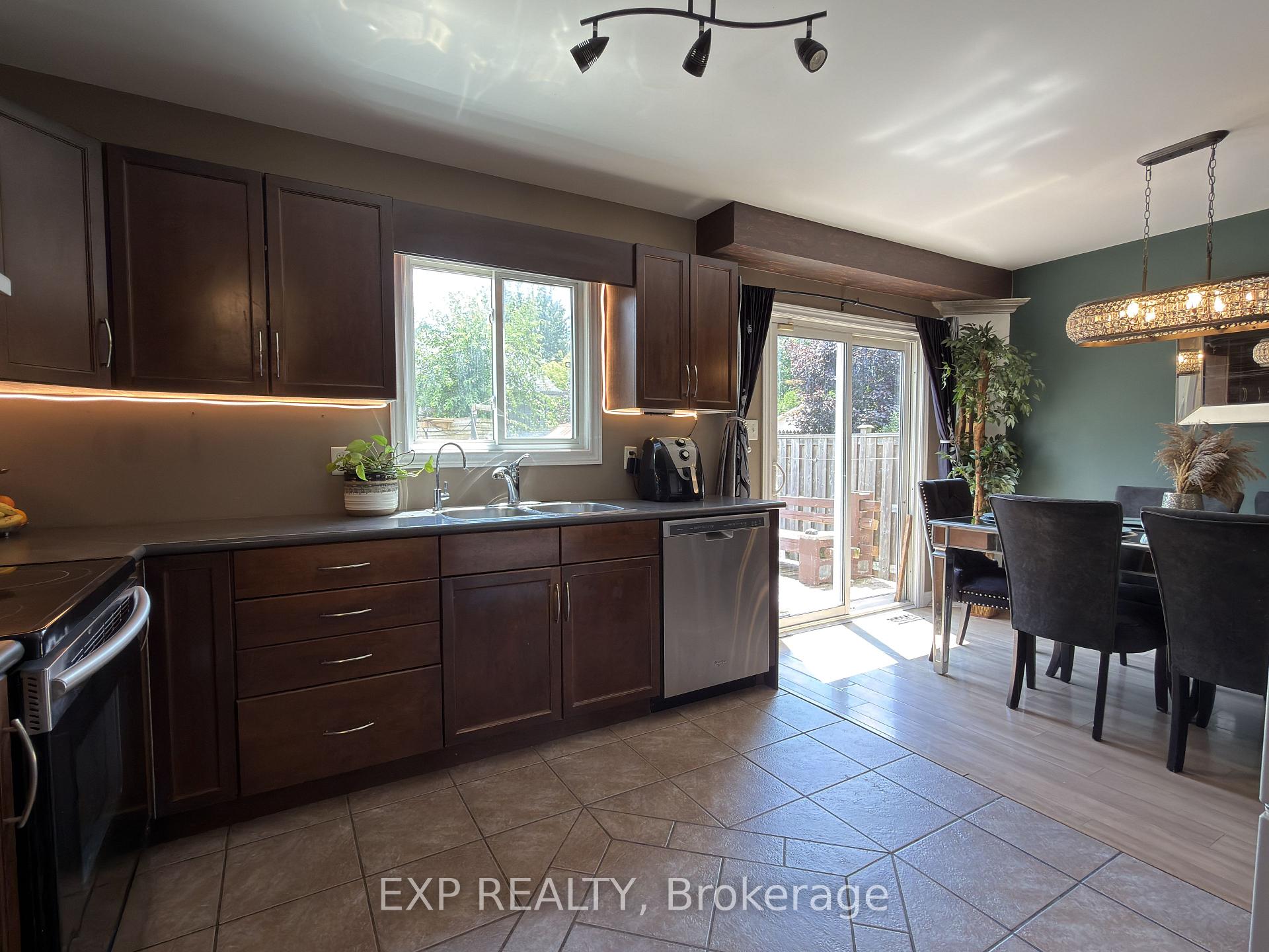 Photo 18 of 608 Highview Drive, St. Thomas — HOMEH