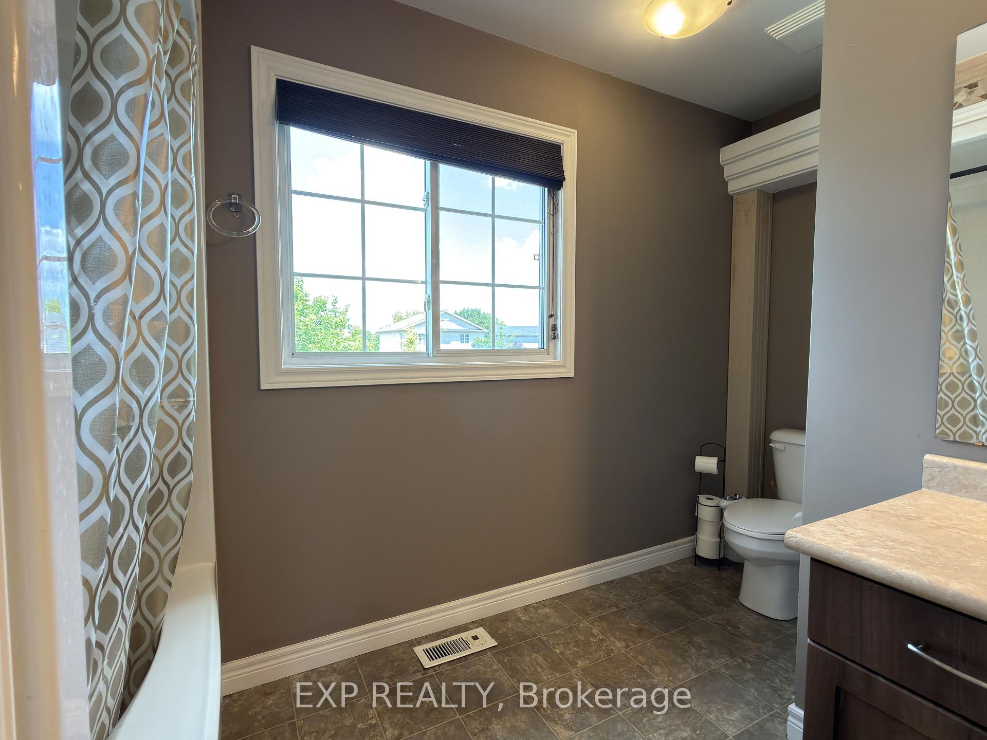 Photo 26 of 608 Highview Drive, St. Thomas — HOMEH