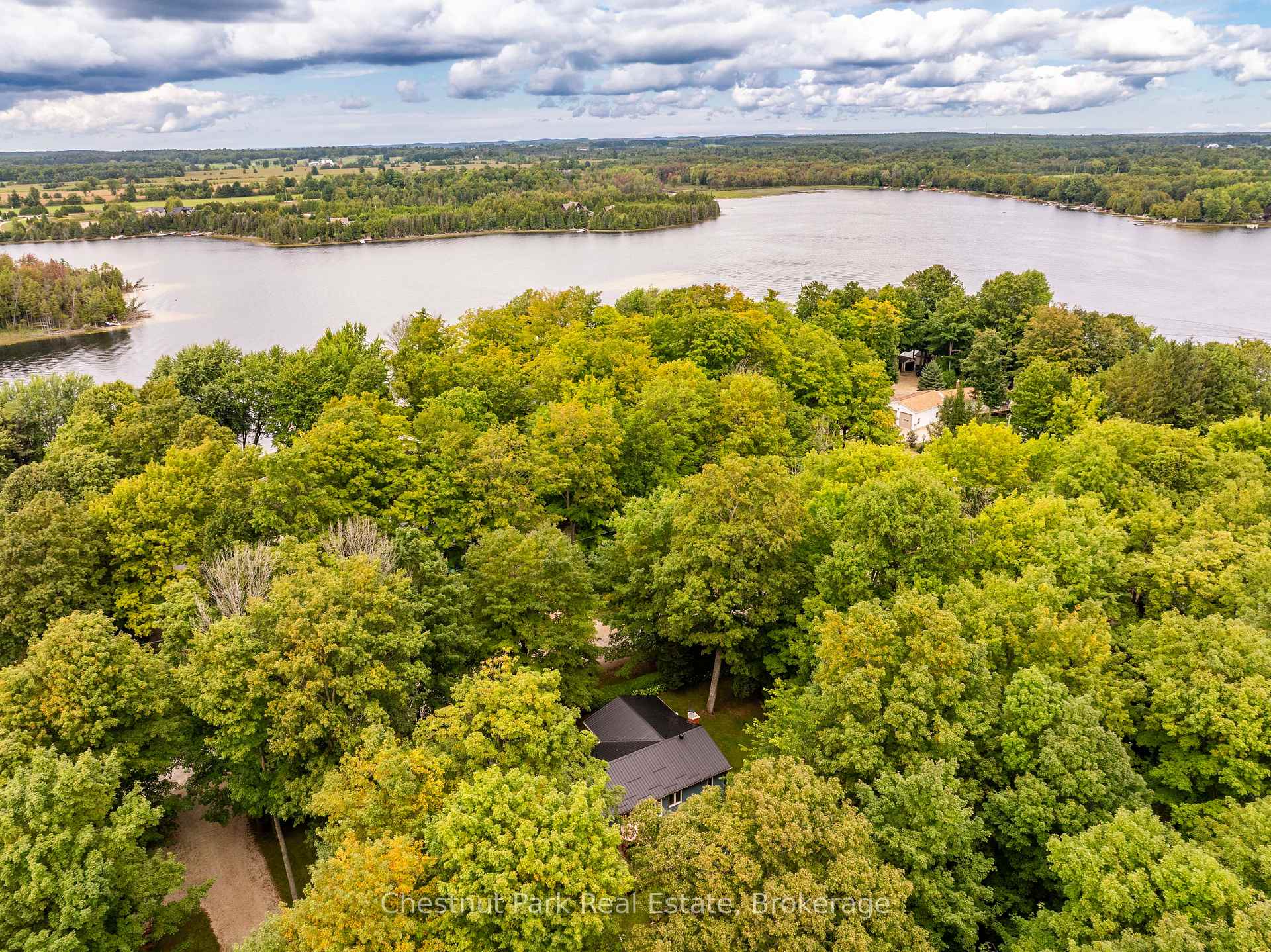 Photo 3 of 622454 Sideroad 7, Chatsworth — HOMEH
