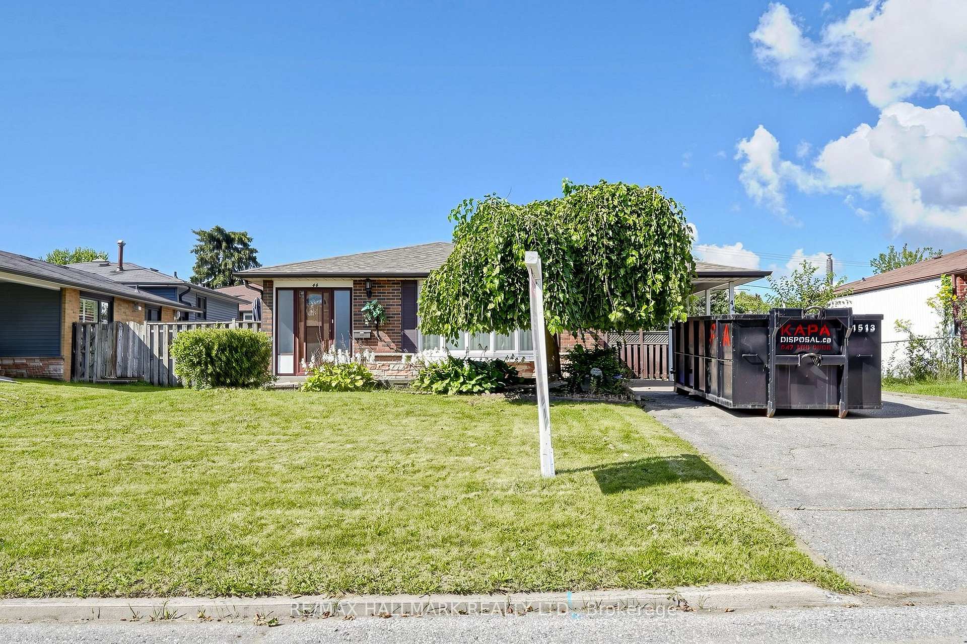 Photo 3 of 44 Bryant Road, Ajax, South East — HOMEH