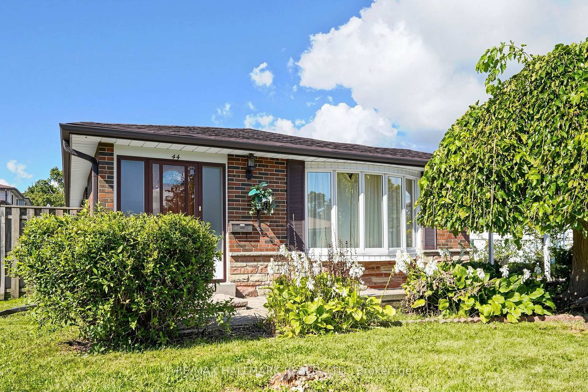 Photo 5 of 44 Bryant Road, Ajax, South East — HOMEH