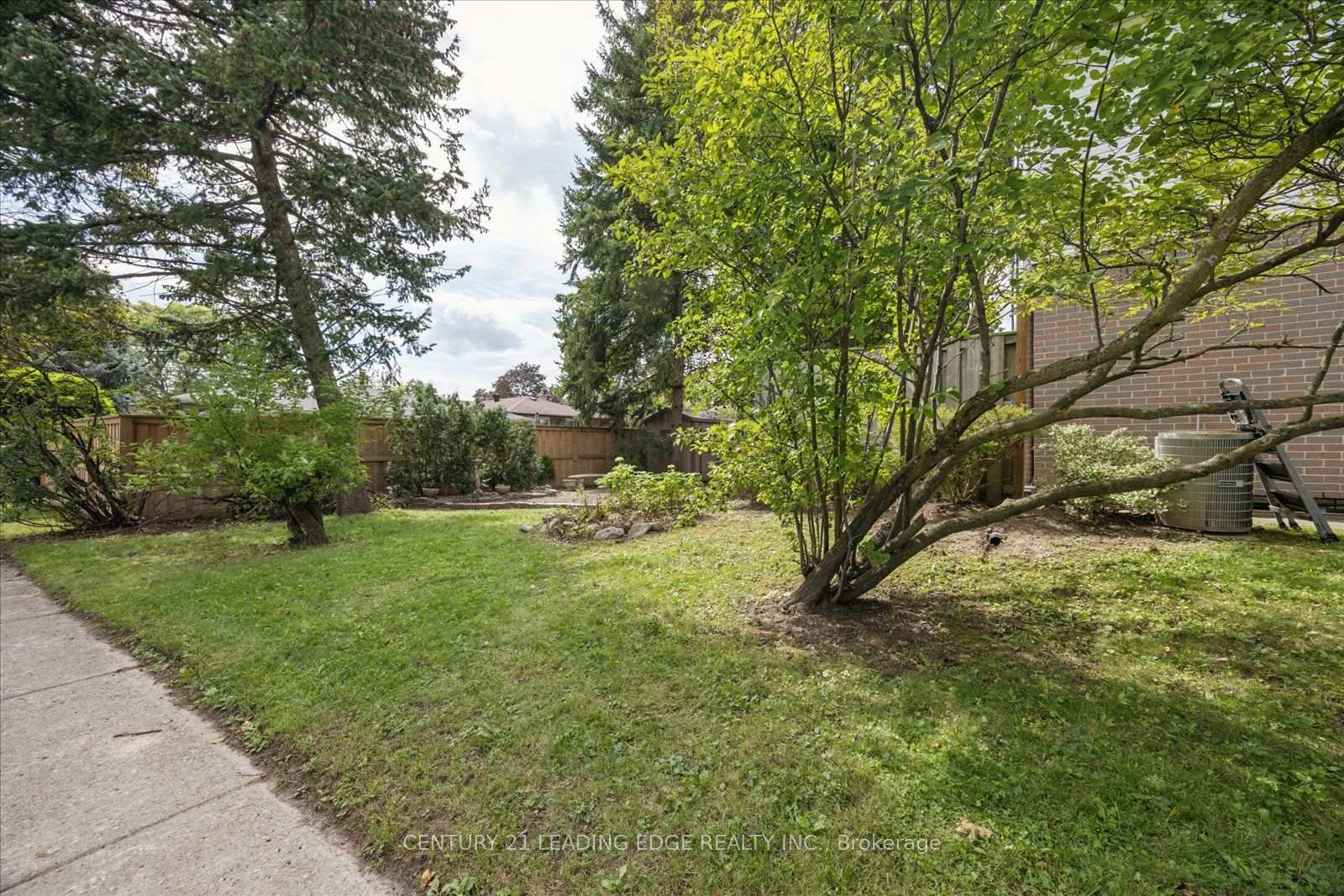 Photo 26 of 91 Glenstroke Drive, Scarborough, Agincourt South-Malvern West — HOMEH
