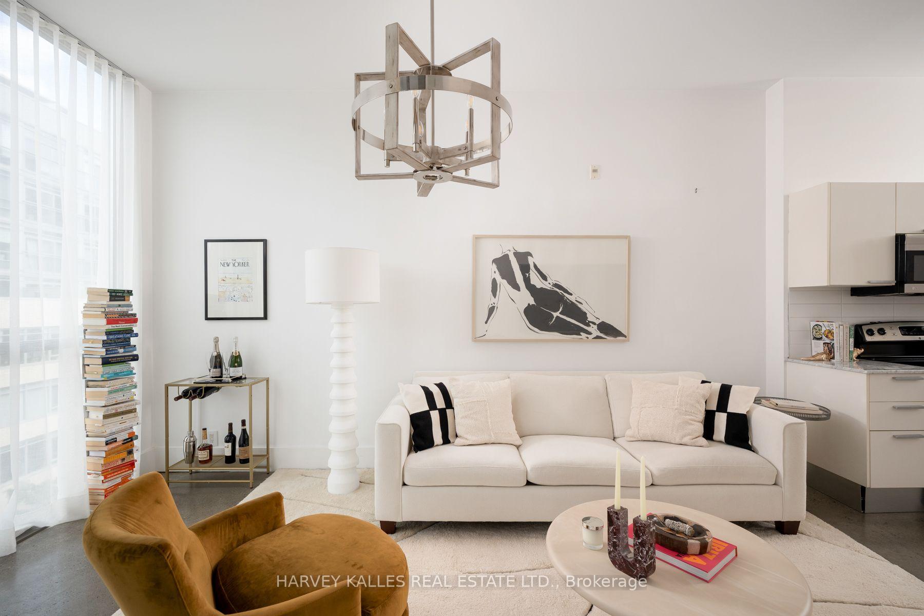 Photo of Unit 410, 625 Queen Street E