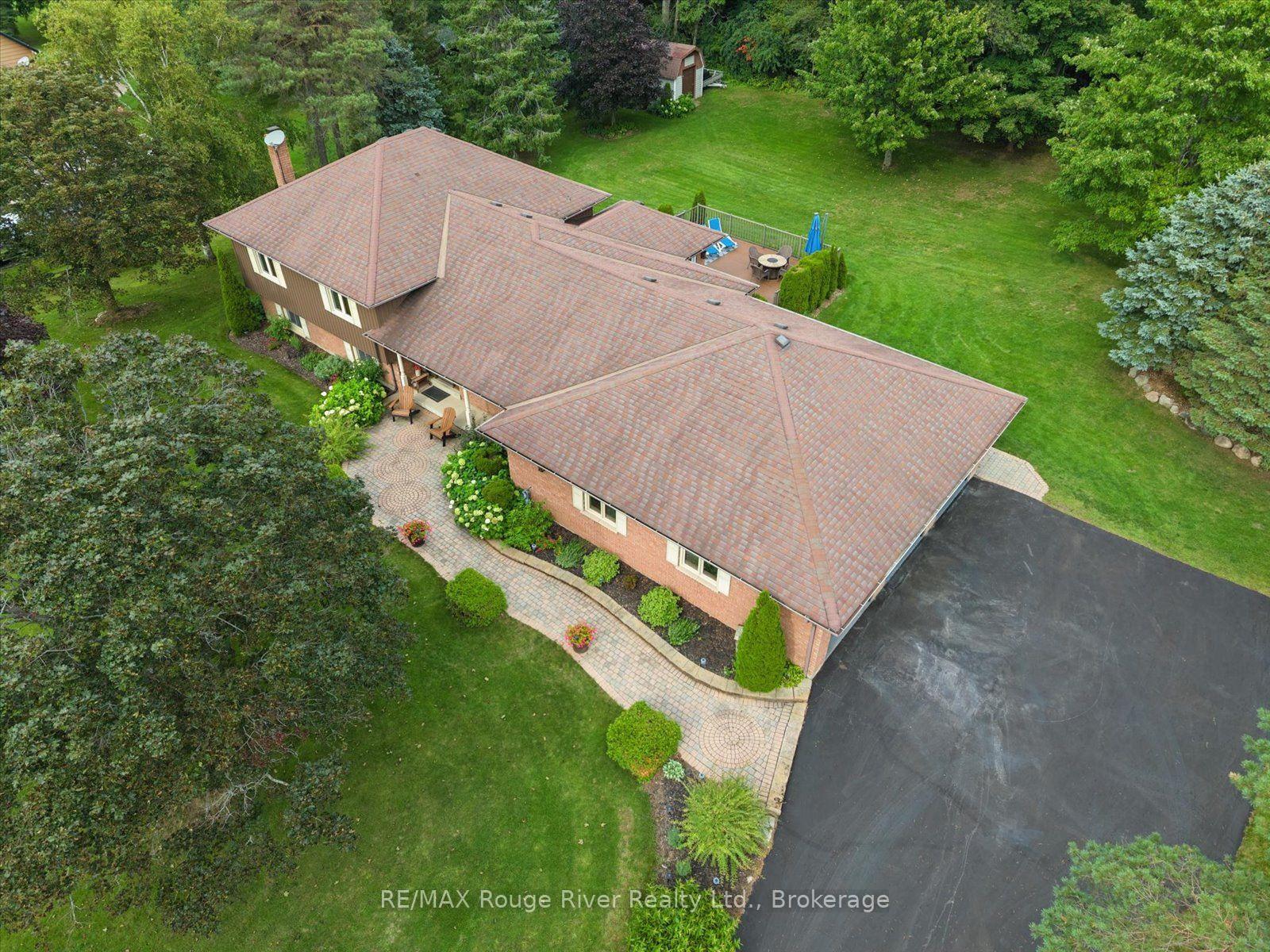Photo 3 of 35 Royal Estate Drive, Kawartha Lakes, Pontypool — HOMEH