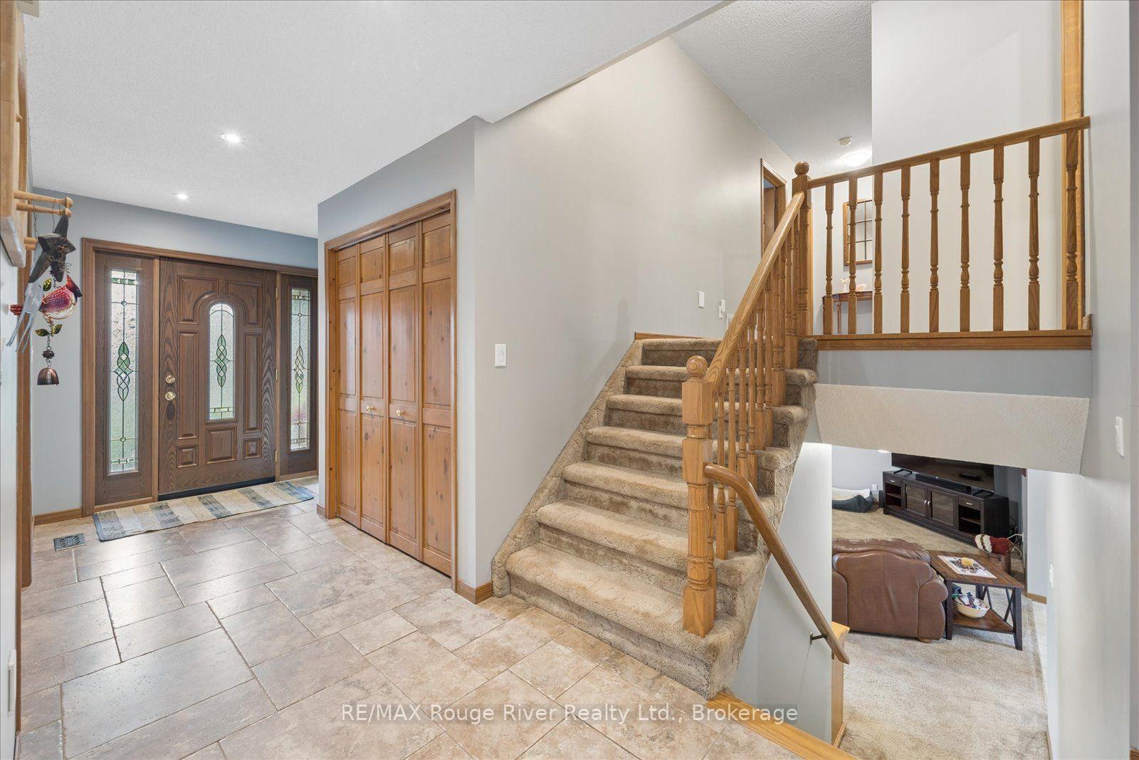 Photo 8 of 35 Royal Estate Drive, Kawartha Lakes, Pontypool — HOMEH