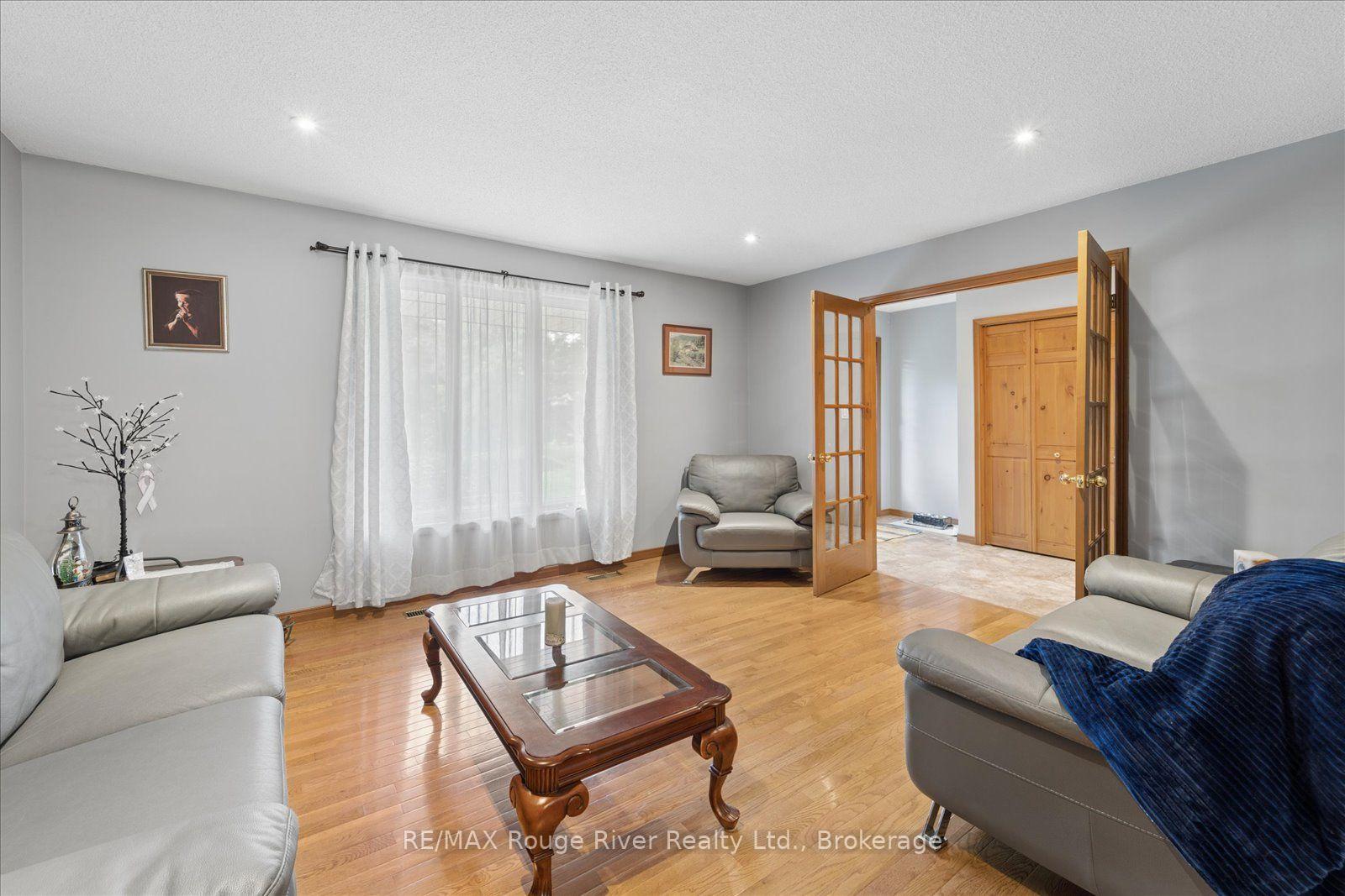 Photo 10 of 35 Royal Estate Drive, Kawartha Lakes, Pontypool — HOMEH