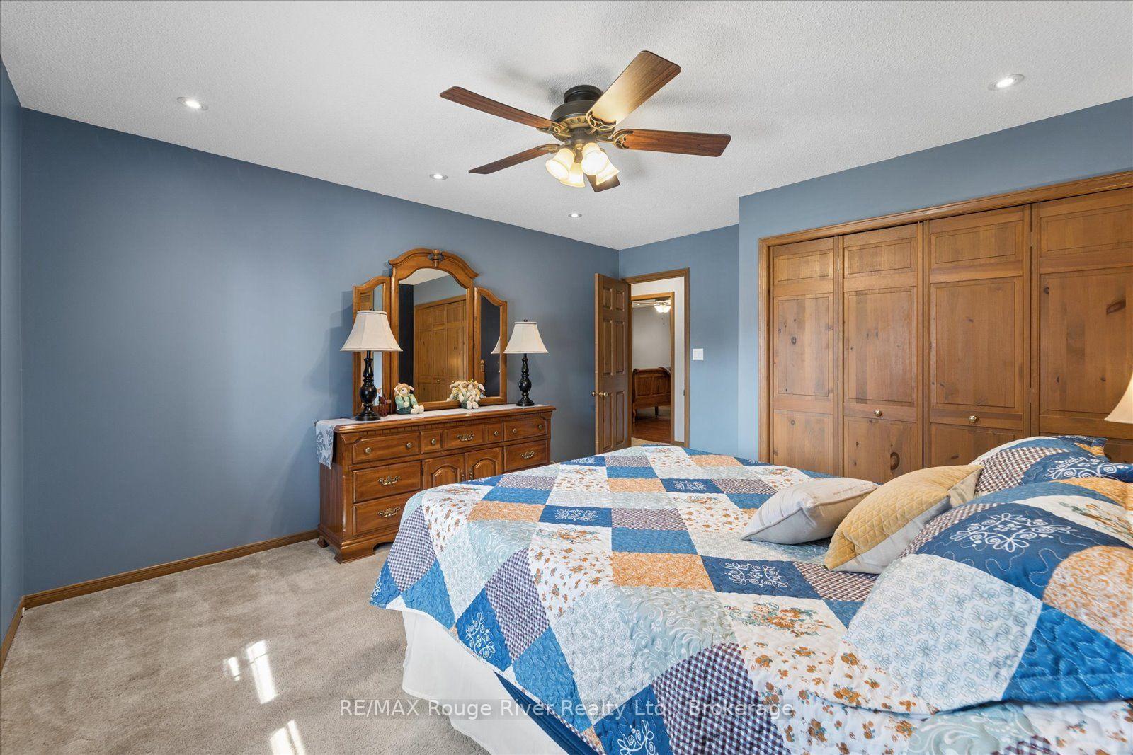 Photo 23 of 35 Royal Estate Drive, Kawartha Lakes, Pontypool — HOMEH
