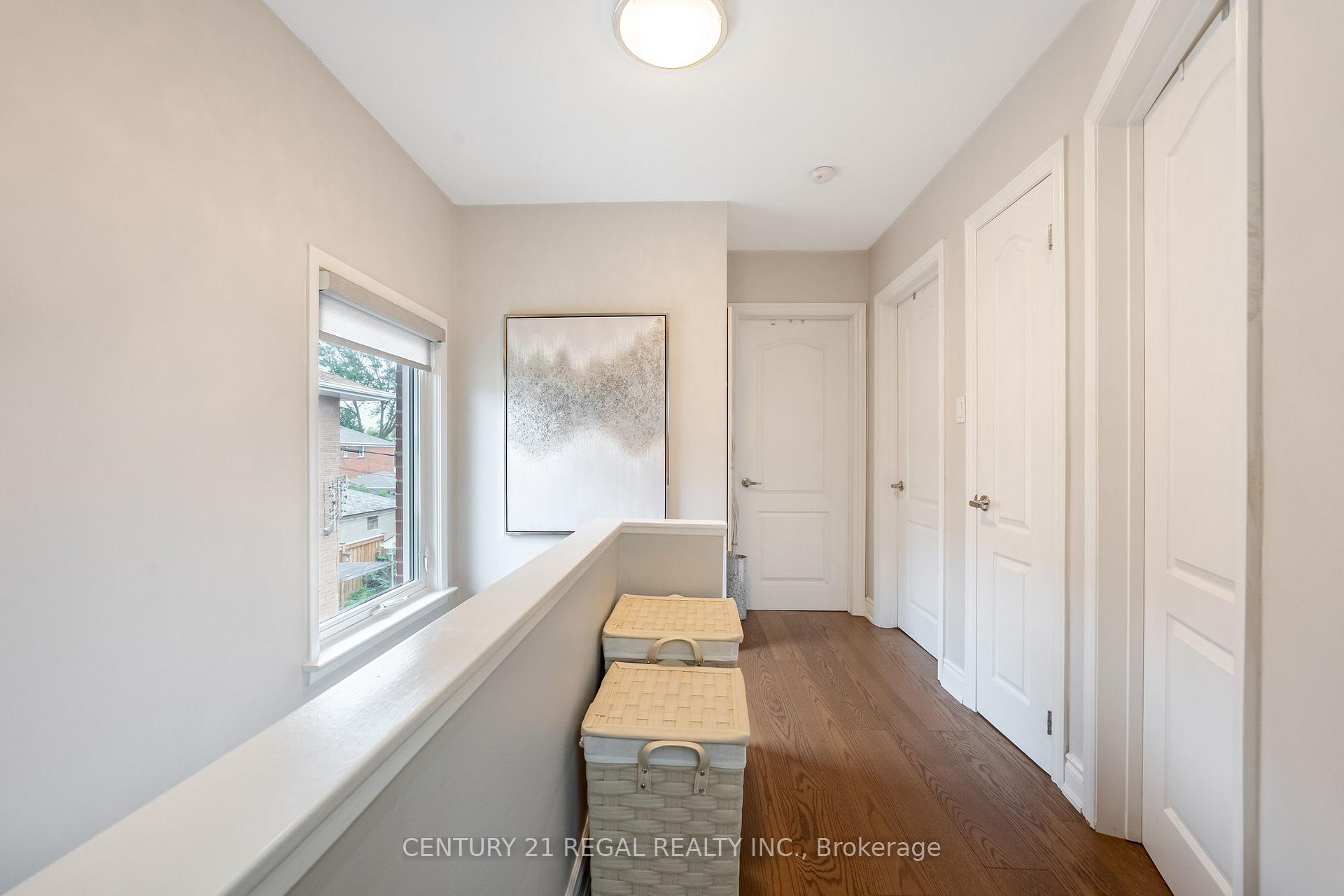 Photo 28 of 21 Burlingame Road, Etobicoke, Alderwood — HOMEH