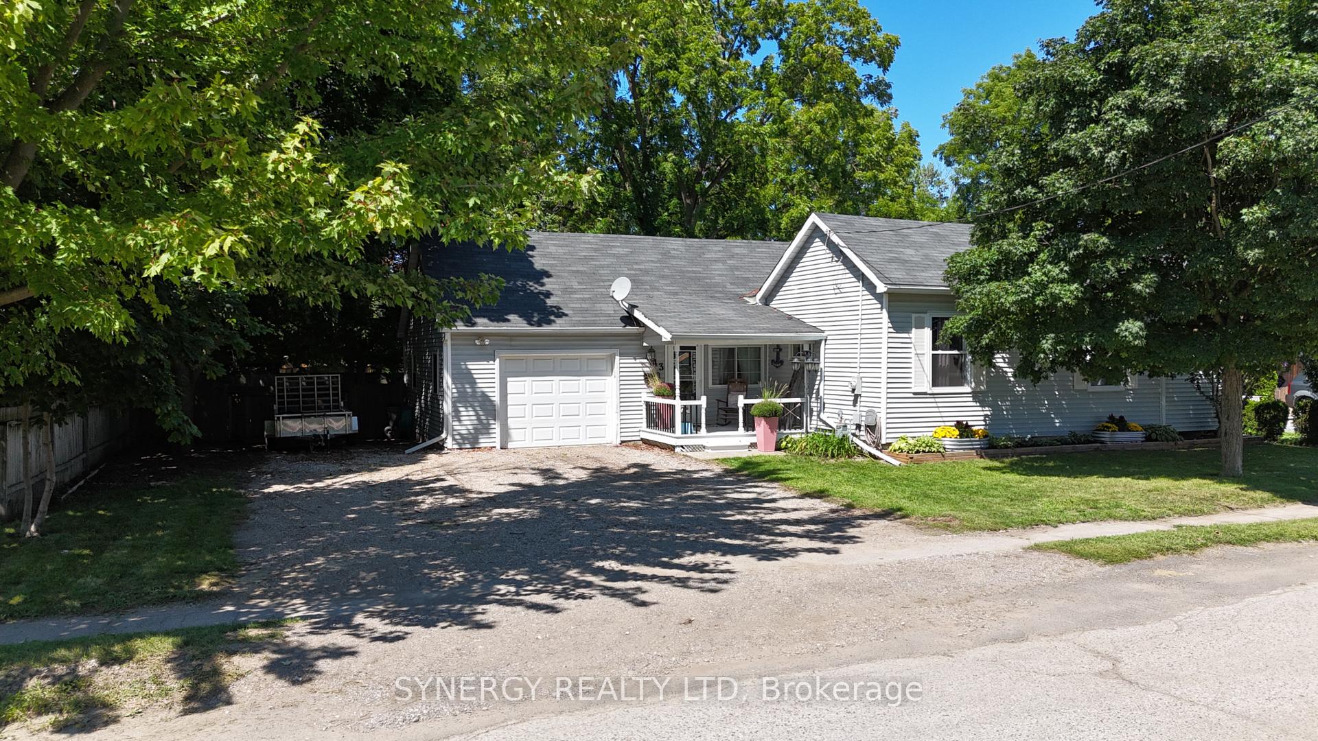 Photo 3 of 43 Canaan Street, Strathroy-Caradoc, SE — HOMEH