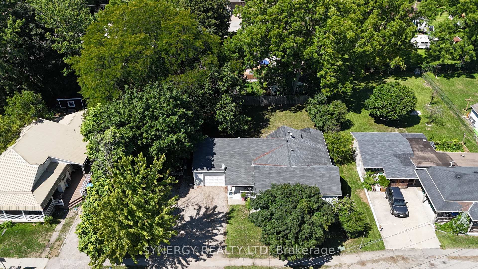 Photo 5 of 43 Canaan Street, Strathroy-Caradoc, SE — HOMEH
