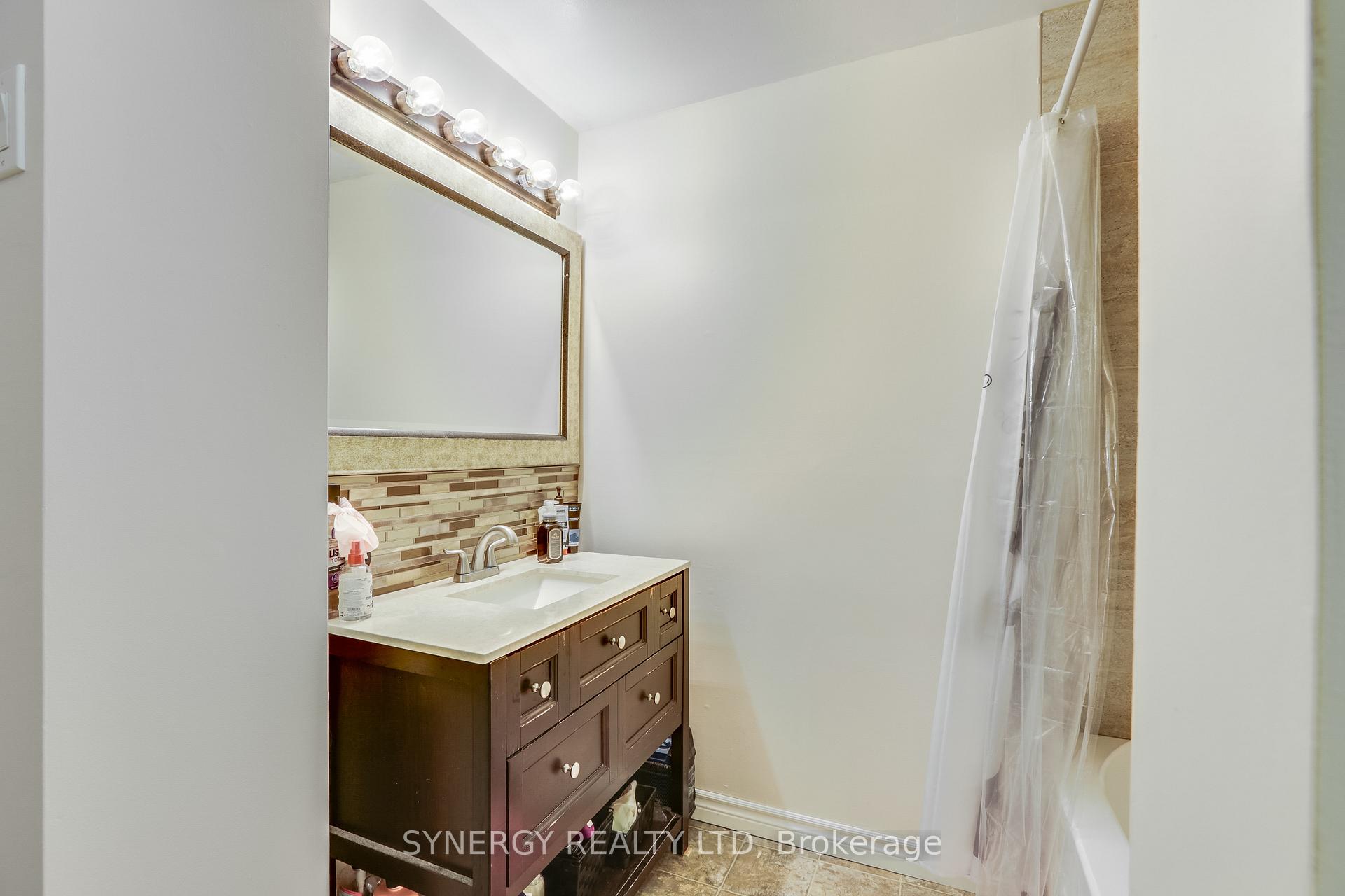 Photo 16 of 43 Canaan Street, Strathroy-Caradoc, SE — HOMEH
