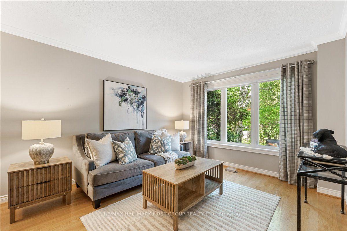 Photo 3 of 1159 Pebblestone Crescent, Pickering, Liverpool — HOMEH