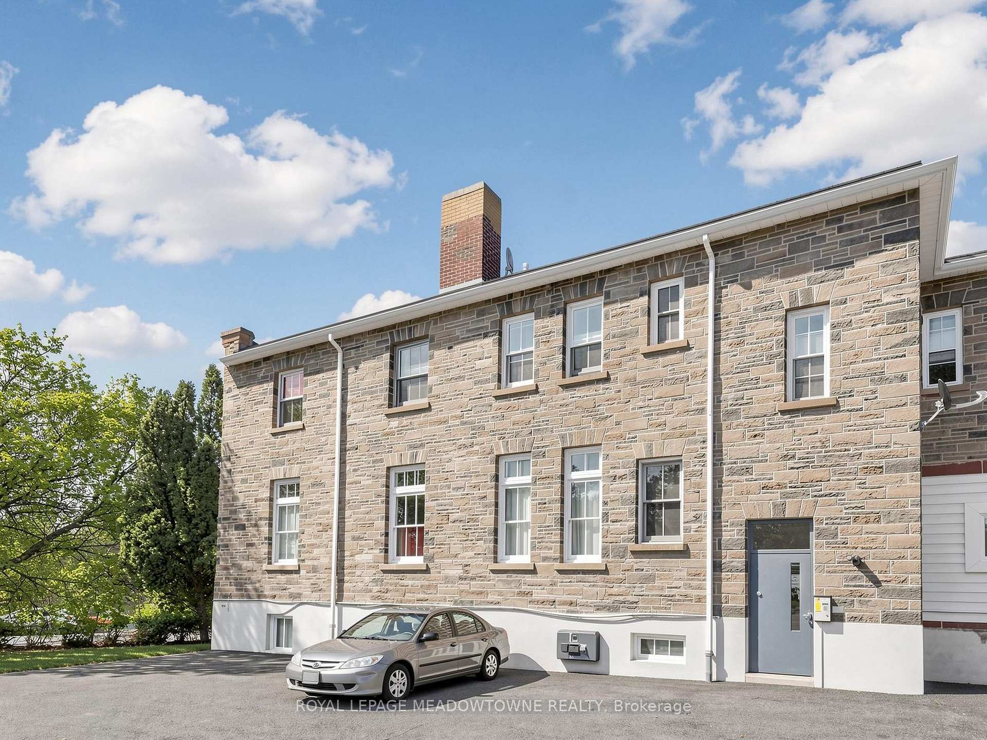 Photo 41 of Unit 5, 70 Mill Street, Halton Hills, Georgetown — HOMEH