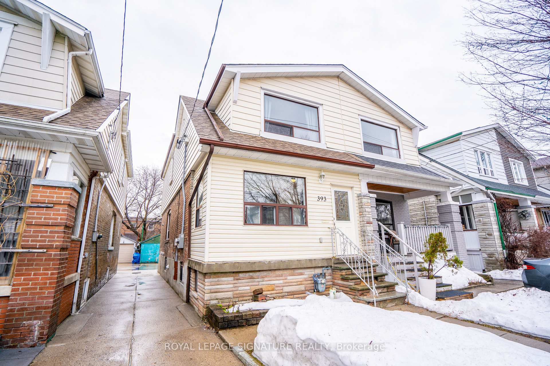 Photo of Unit Upper, 393 Milverton Boulevard